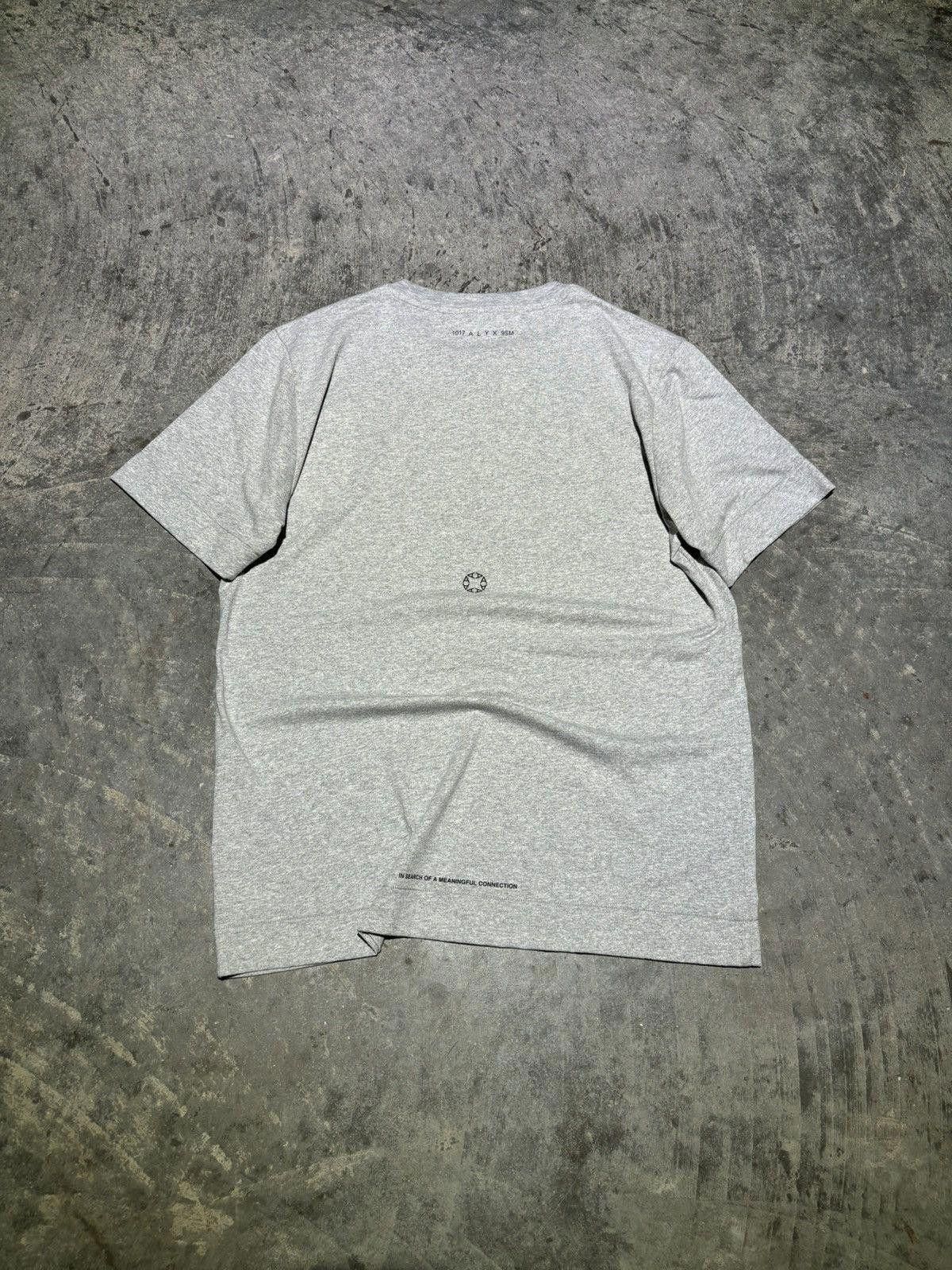 1017 ALYX 9SM [NEW] 1017 ALYX 9SM “Script” Tee Size US S / EU 44-46 / 1 - 3 Thumbnail