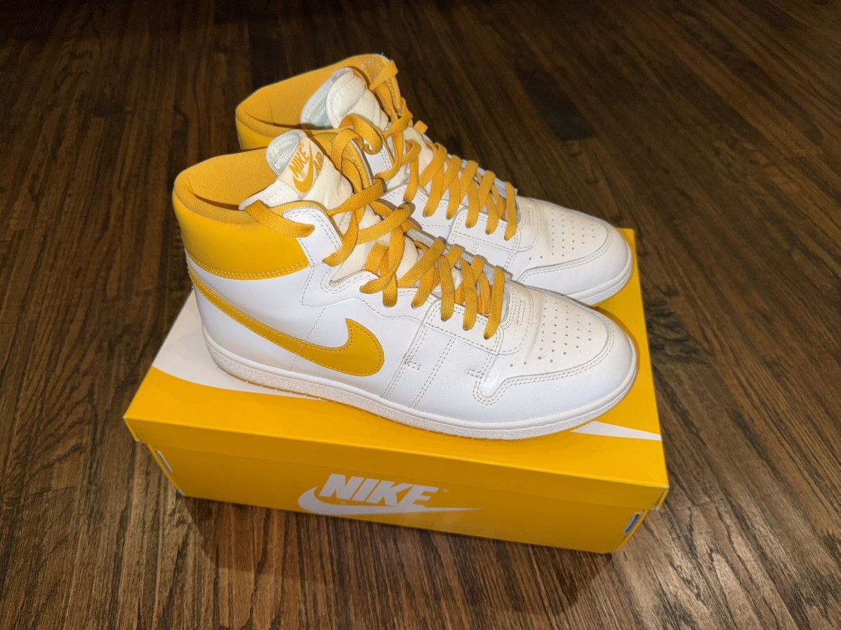 Jordan Brand Nike Air Jordan Air Ship PE SP Men's Sz 10 University Gold Size US 10 / EU 43 - 1 Thumbnail