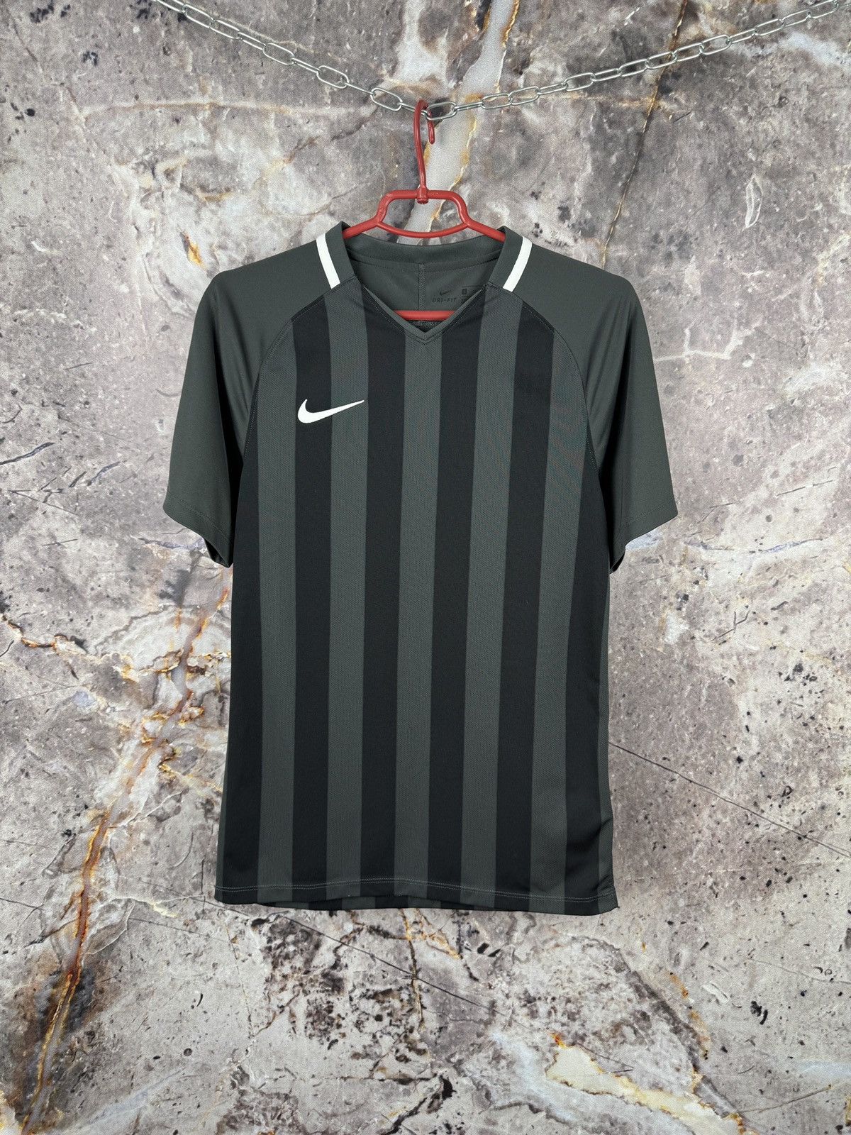 Nike Men’s Nike T-Shirt Striped Black Gray Sportswear Size Small Size US S / EU 44-46 / 1 - 1 Thumbnail