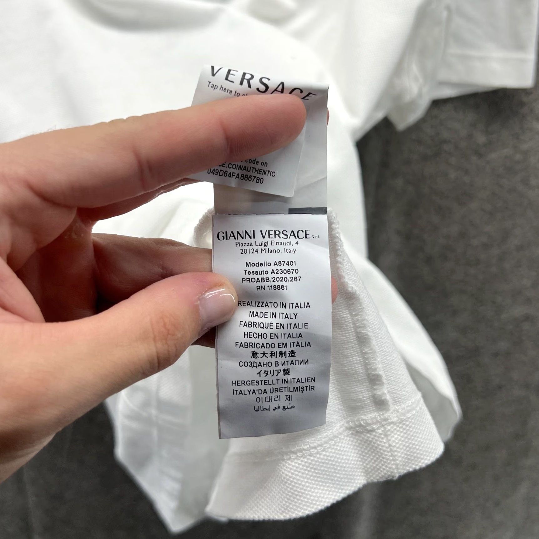 Versace Versace Polo Shirt Mens 2XL White Taylor Fit Made In Italy Pique Logo Patch Size US XXL / EU 58 / 5 - 5 Thumbnail