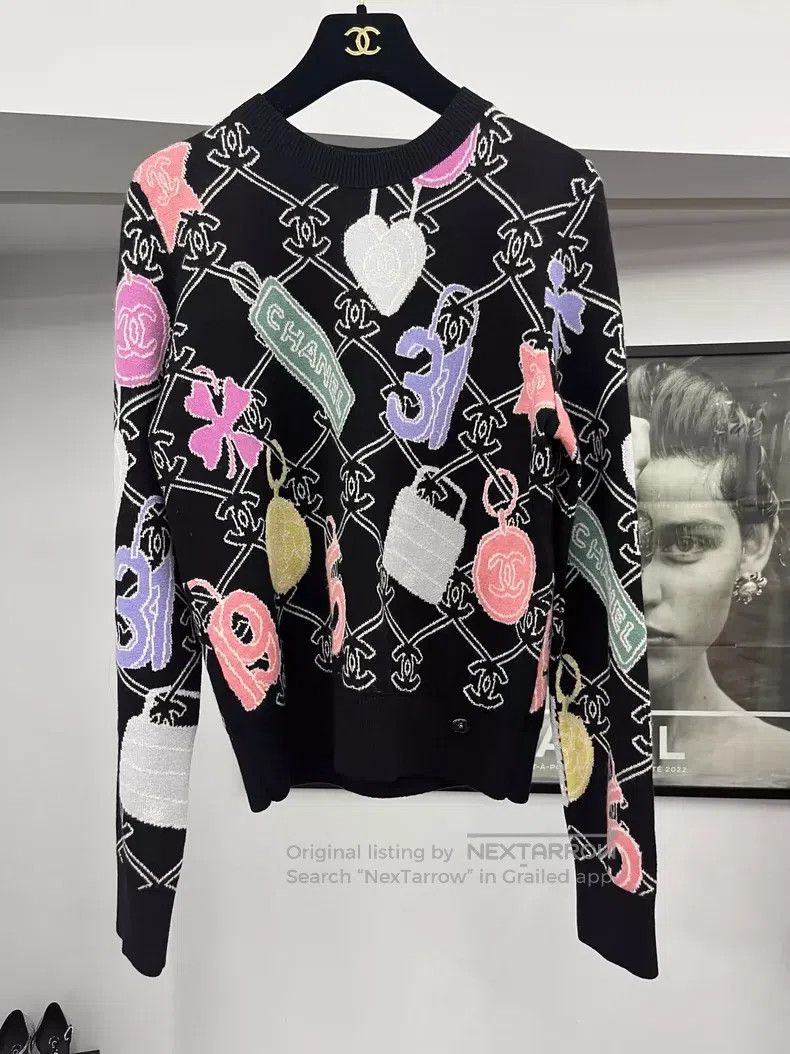 Chanel Chanel Colourful letter logo cashmere sweater Size XS / US 0-2 / IT 36-38 - 1 Thumbnail