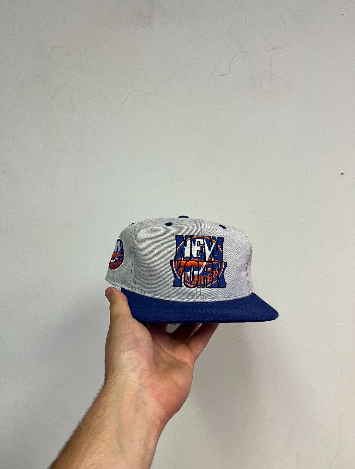 Vintage 90’s New York Islanders Hat Size ONE SIZE - 1 Thumbnail