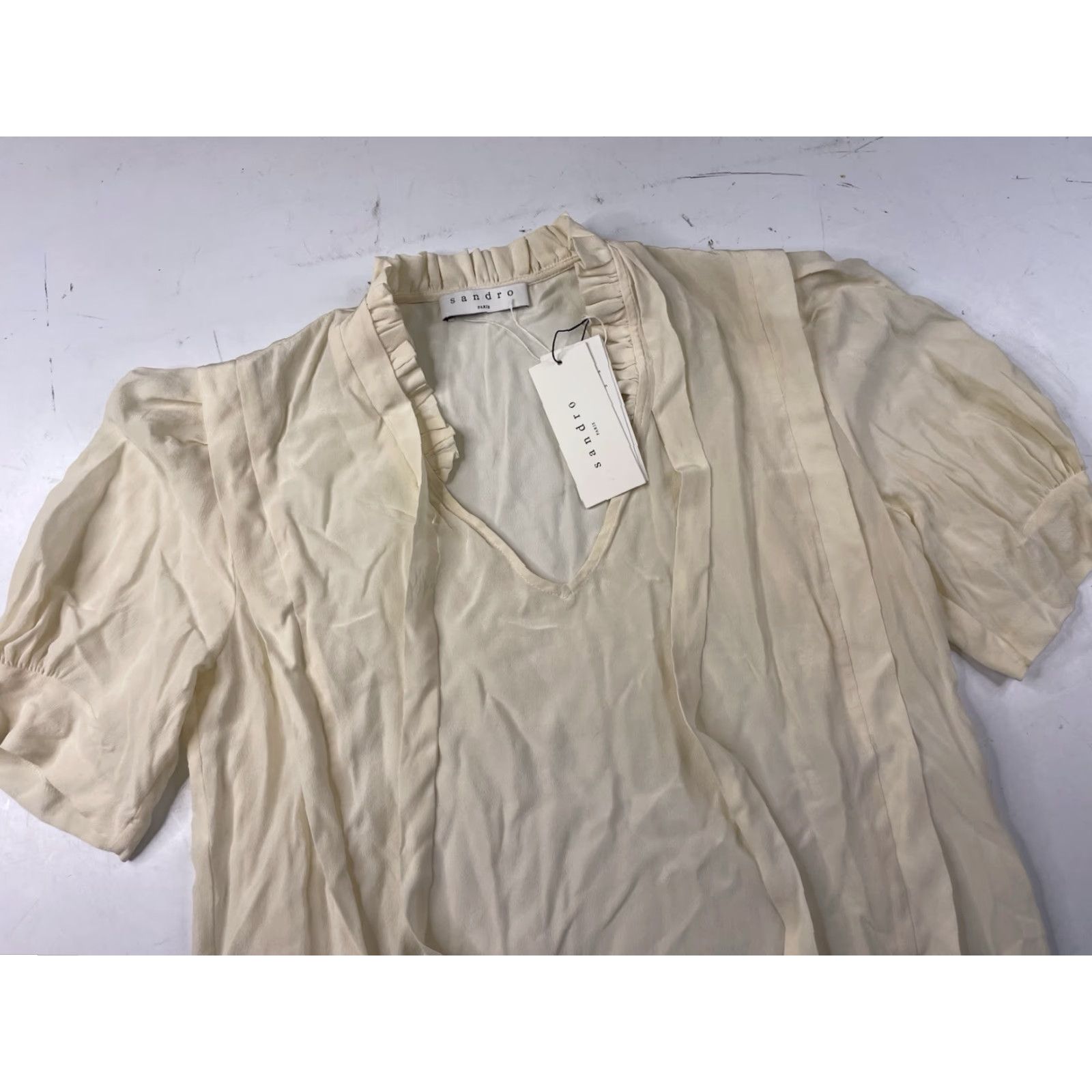 Sandro NWT Sandro Blouse Shirt Womens Silk Beige V-Neck Bow Long Sleeve Size 1 Paris Basic Work Formal Fall Spring Winter Size XS / US 0-2 / IT 36-38 - 2 Thumbnail