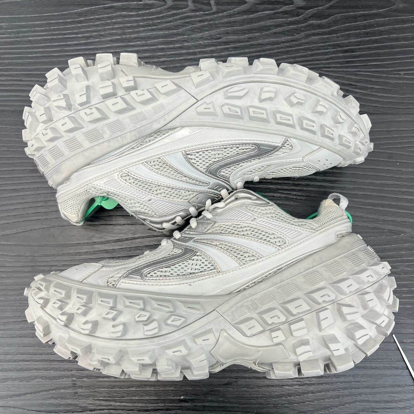 Balenciaga Balenciaga Grey Tire Sneakers Size 42 - Like New, Celebrity Size US 9 / EU 42 - 6 Thumbnail