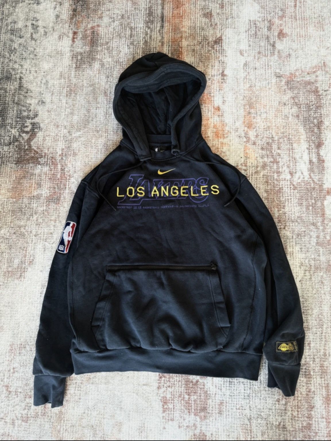 Nike Los Angeles Lakers black Hoodie Sweatshirt VTG Pullover NBA Size US M / EU 48-50 / 2 - 1 Thumbnail