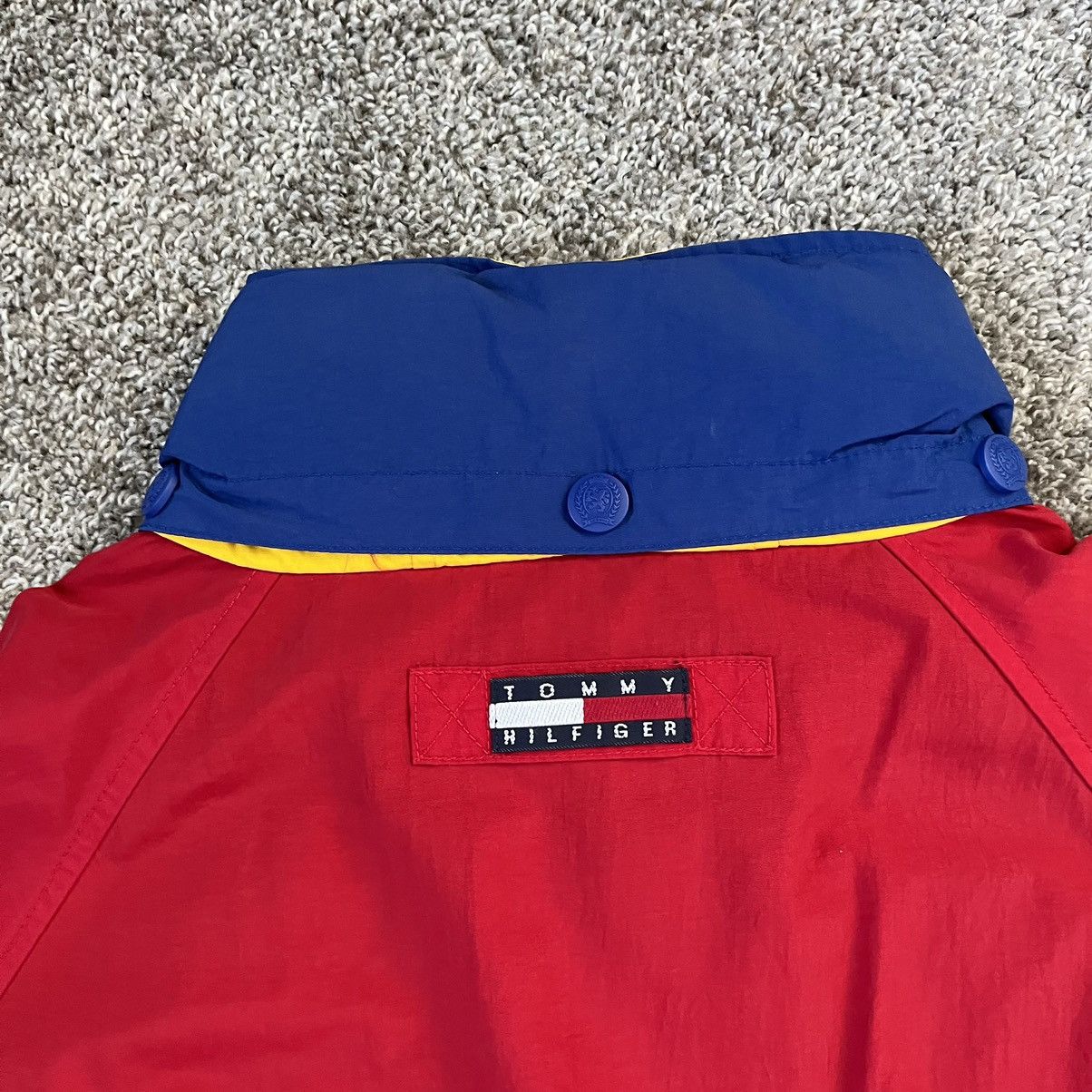 Tommy Hilfiger × Tommy Jeans Tommy Hilfiger Jacket Size XL Red Windbreaker Spellout 90’s Size US XL / EU 56 / 4 - 9 Thumbnail