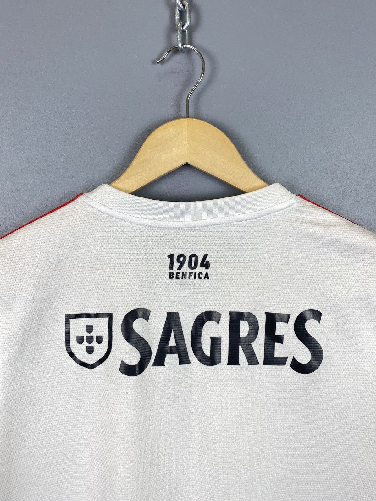 Adidas Adidas Benfica Soccer Football Jersey Shirt Size M White Top Size US M / EU 48-50 / 2 - 12 Thumbnail