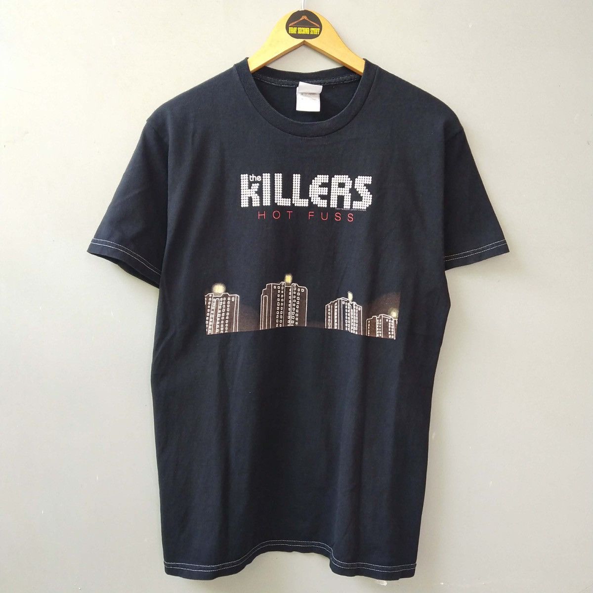 Band Tees Vintage 2004 The Killers Hot Fuss Album Cover Shirt Size US M / EU 48-50 / 2 - 1 Thumbnail