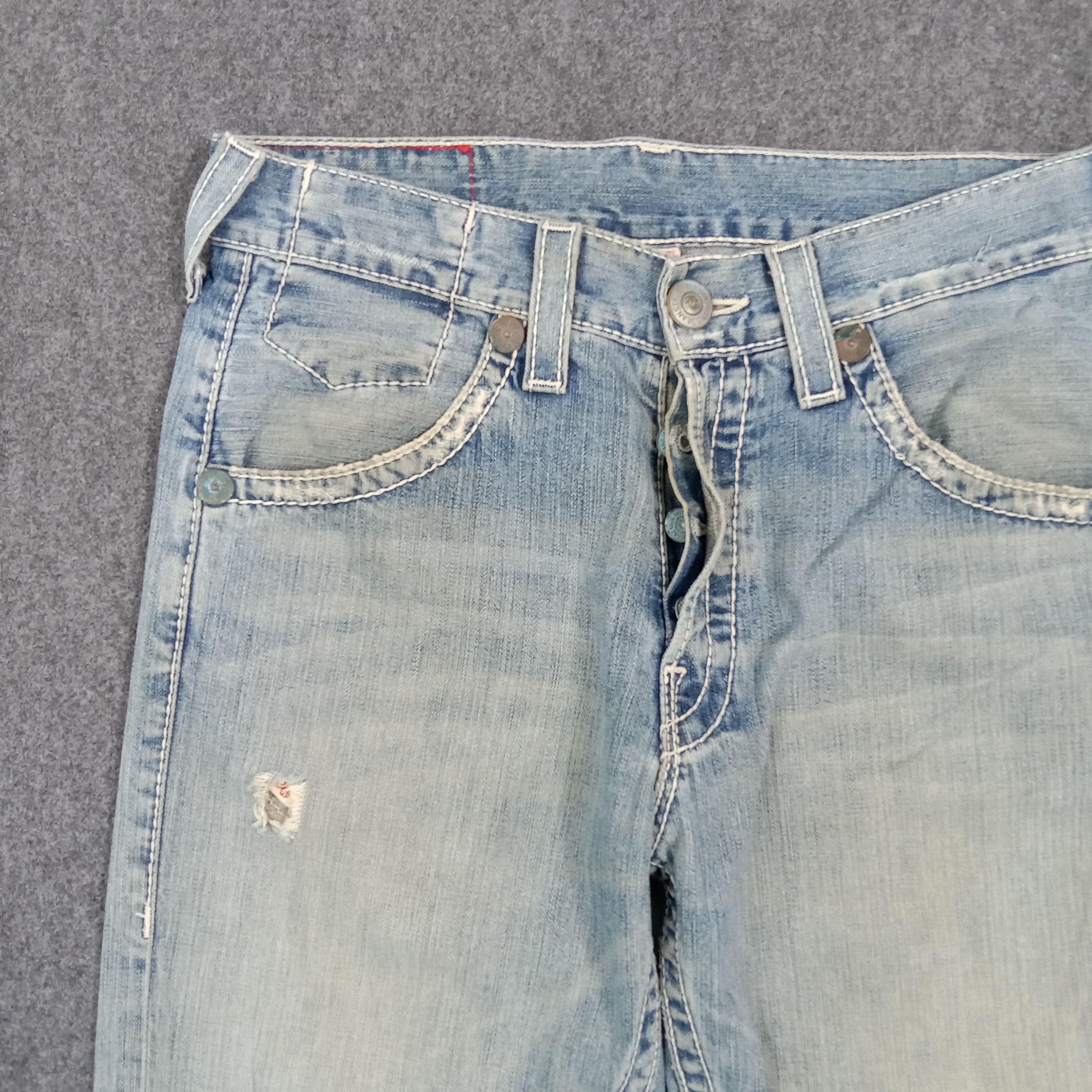 True Religion True Religion Marco Big T Distressed Jeans C272N13 Size US 33 - 3 Thumbnail