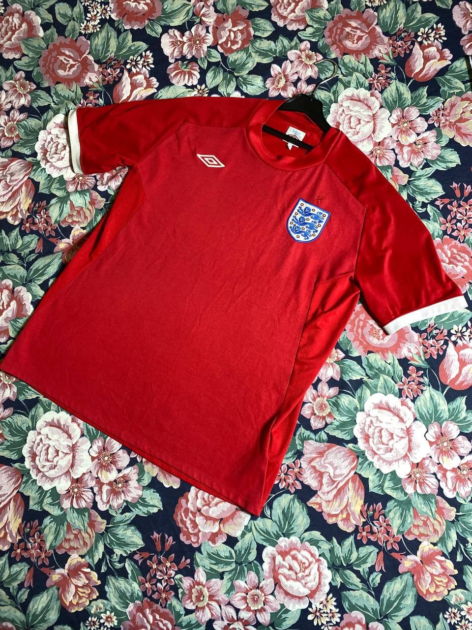 Umbro 2004-2006 Umbro England Jersey Vintage Soccer Football Size US S / EU 44-46 / 1 - 3 Thumbnail