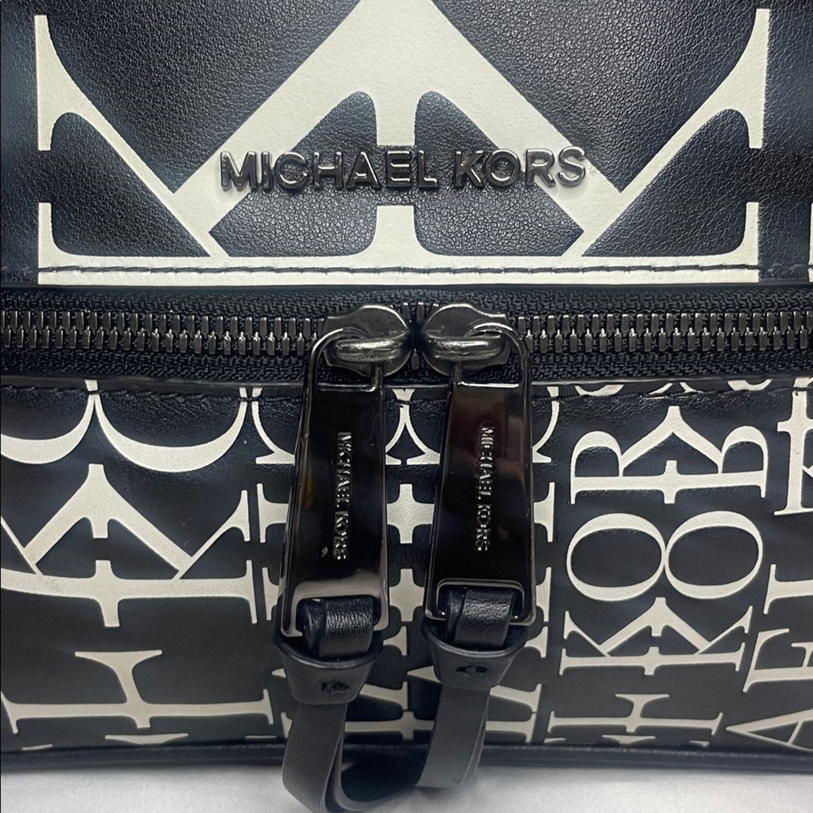 Michael Kors Michael Kors Rhea Zip Medium Leather Backpack Black White Size ONE SIZE - 2 Thumbnail