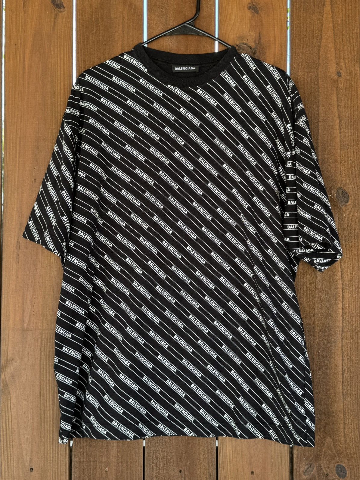 Balenciaga BALENCIAGA ALL OVER PRINT LOGO SHIRT OVERSIZED Size US S / EU 44-46 / 1 - 1 Thumbnail