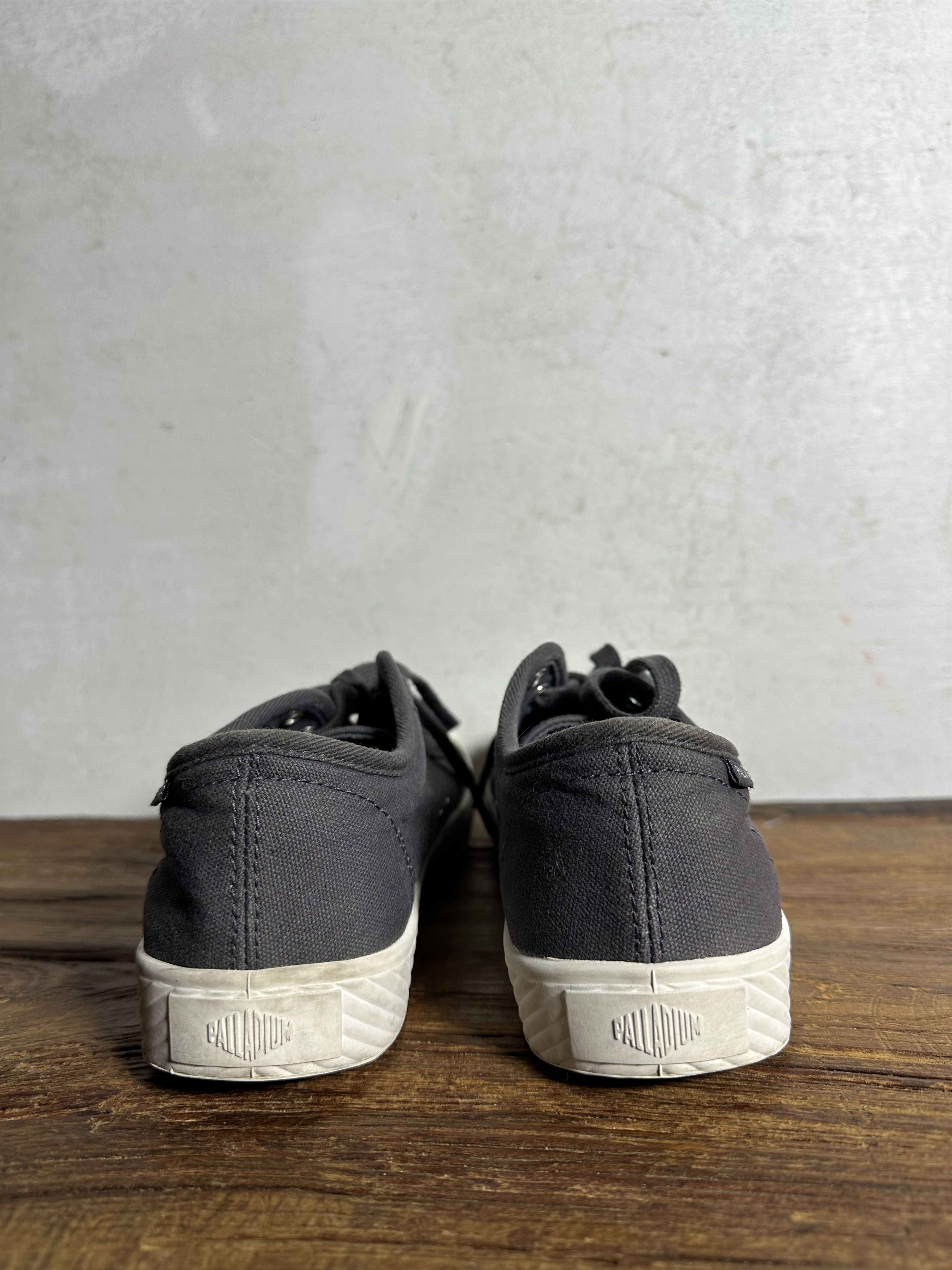 Palladium PALLAPHOENIX OG CANVAS ASPHALT SNEAKERS Size US 6.5 / EU 39-40 - 10 Thumbnail
