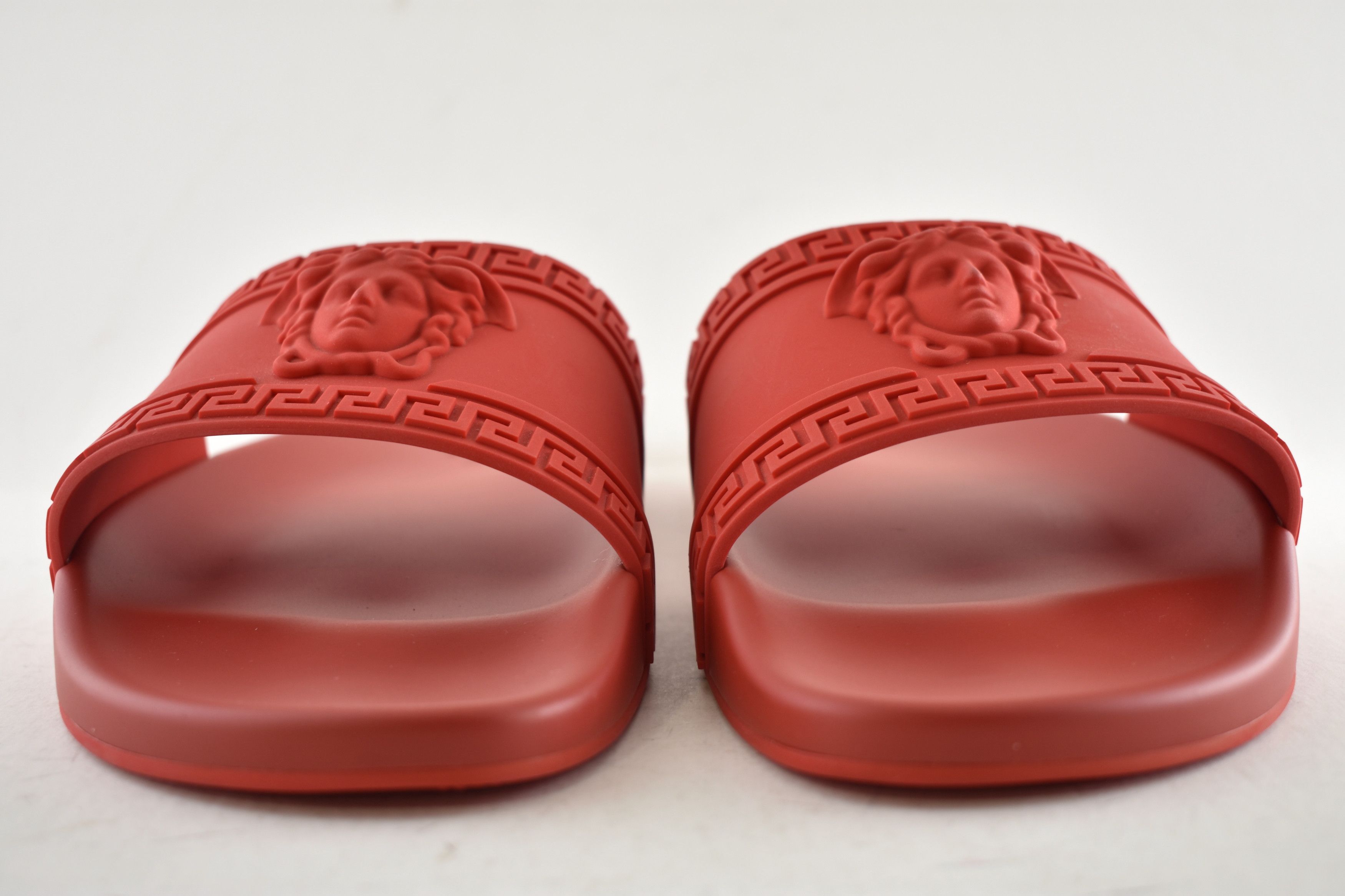 Versace Medusa Rubber Logo Slide Pool Sandal Flip Flop Flat 44 11 Size US 11 / EU 44 - 8 Thumbnail