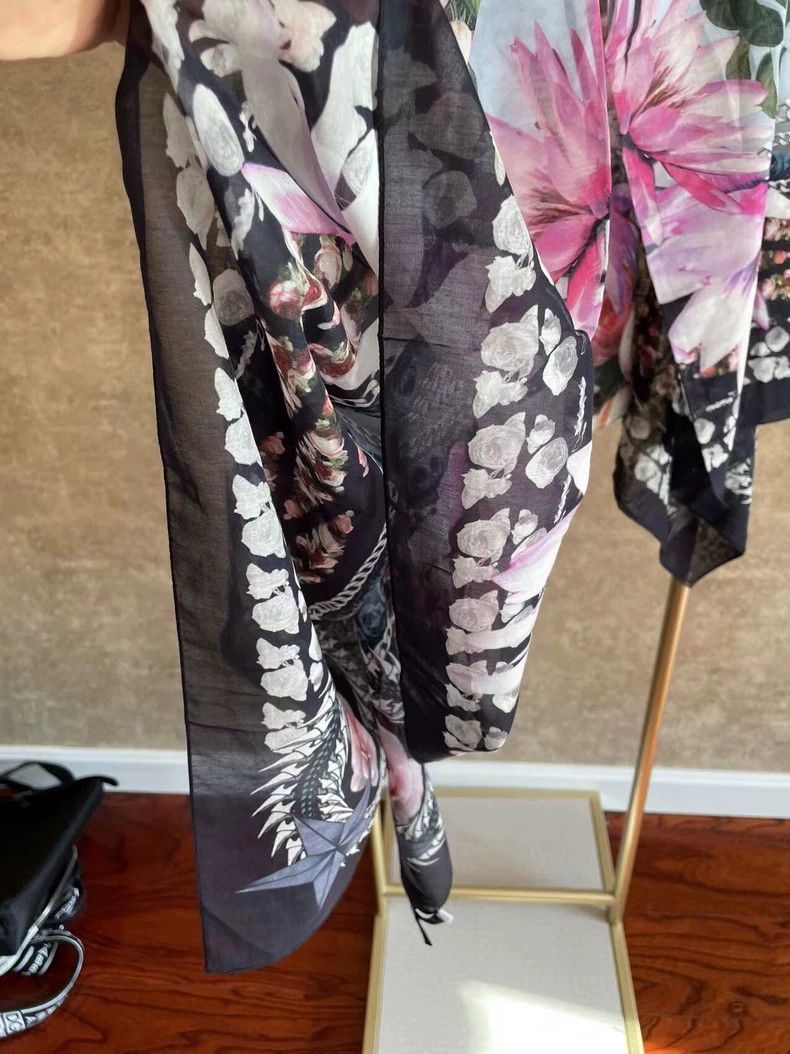 Givenchy Givenchy Ladies' Scarf Size ONE SIZE - 4 Thumbnail