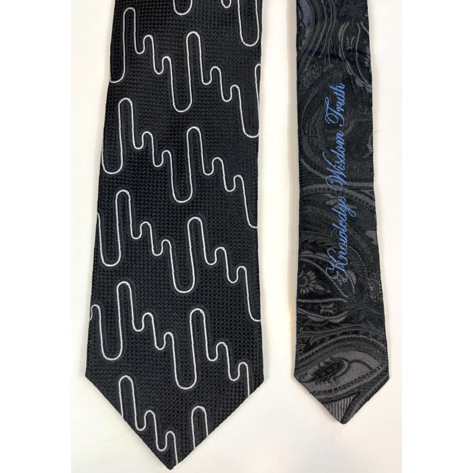 Robert Graham VINTAGE NWT Men's Robert Graham Luxury Silk Tie Abstract Made in USA Size ONE SIZE - 6 Thumbnail