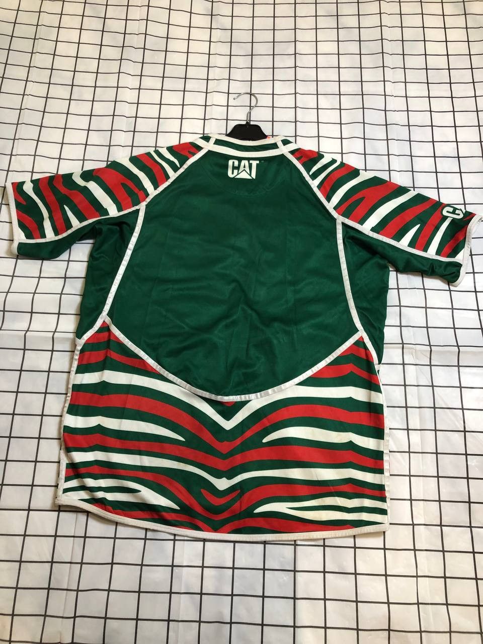 Other LEICESTER TIGERS 2012 2013 HOME RUGBY SHIRT JERSEY Size US XL / EU 56 / 4 - 9 Thumbnail