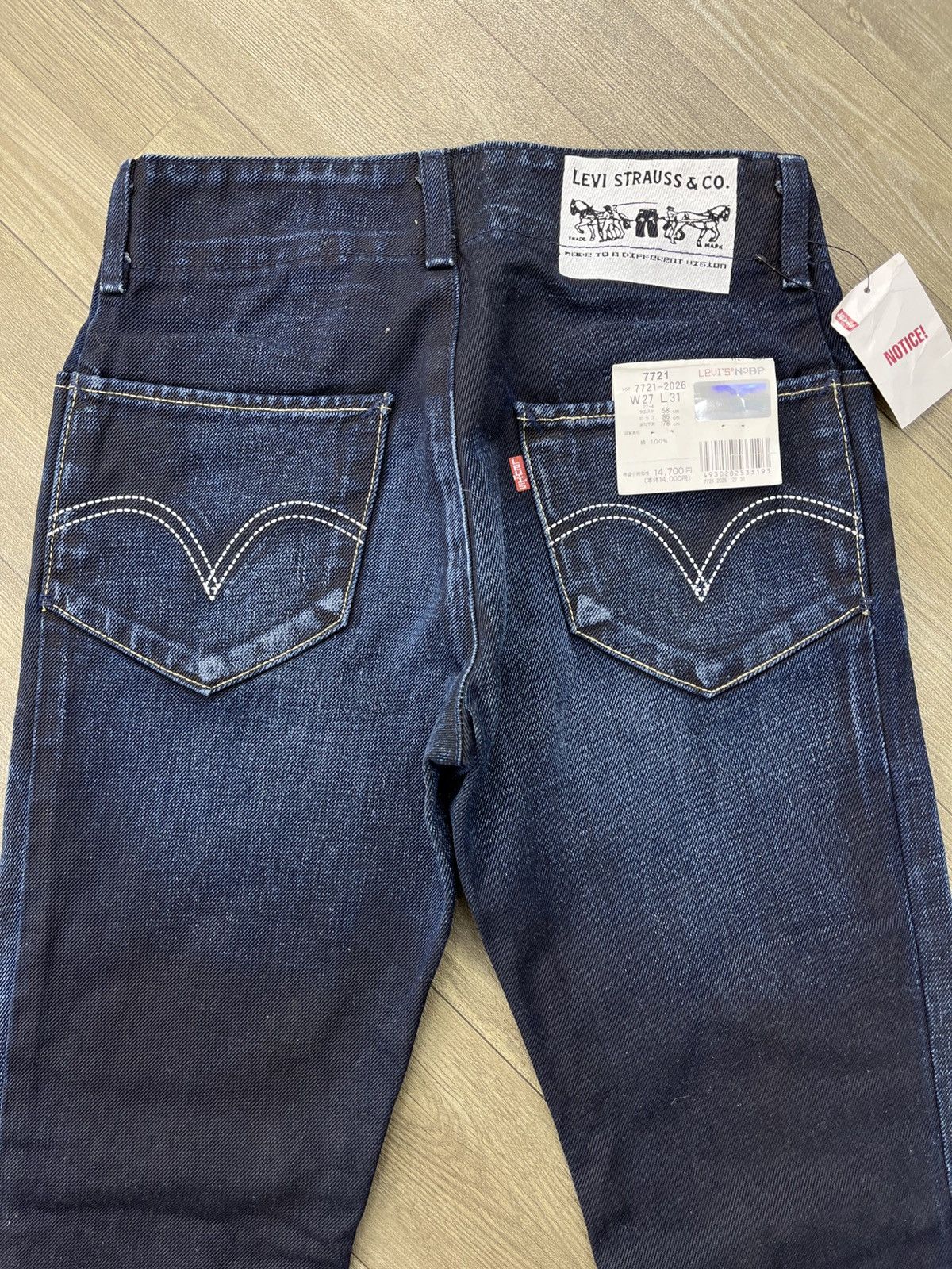 Levi's Vintage Clothing 🇯🇵Deadstock Vintage Levis 7721-2026 Japan Faded Flared Jeans Size US 26 / EU 42 - 13 Thumbnail