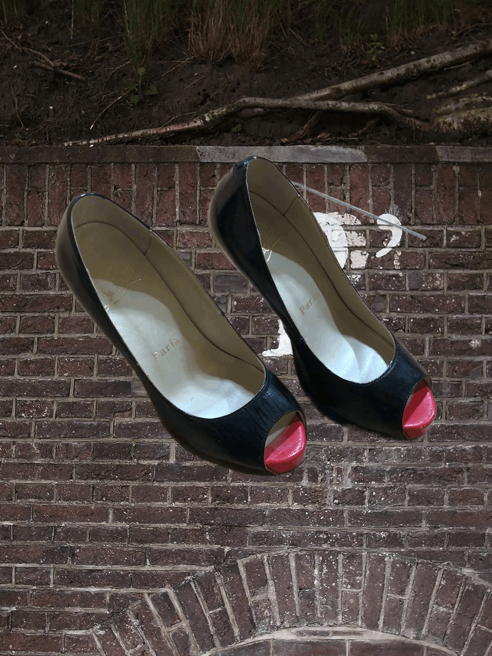 Christian Louboutin Christian Louboutin Very Prive patent leather peep-toe pumps Size US 7 / IT 37 - 1 Thumbnail