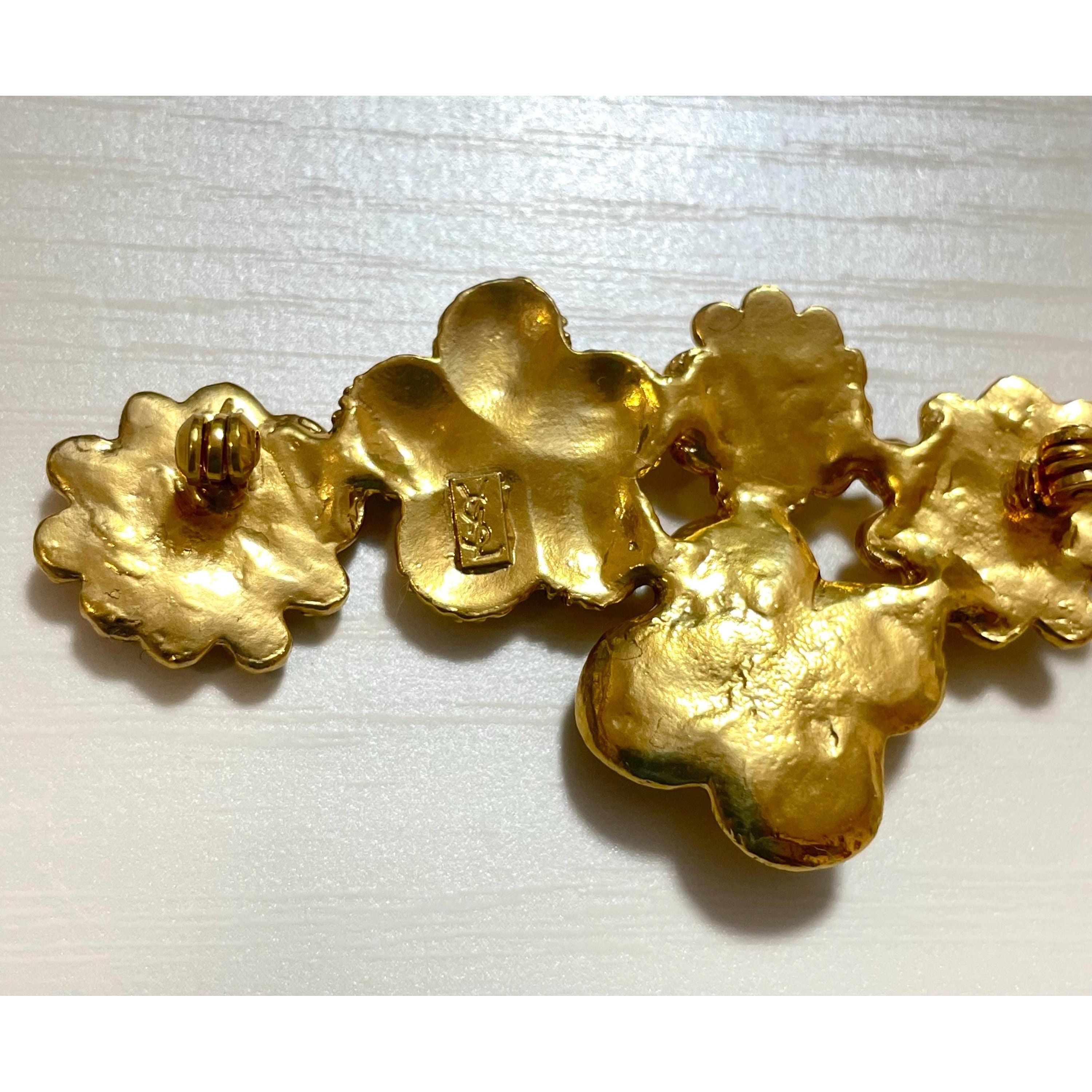 Yves Saint Laurent Vintage Yves Saint Laurent 5 flower motif brooch Size ONE SIZE - 9 Thumbnail