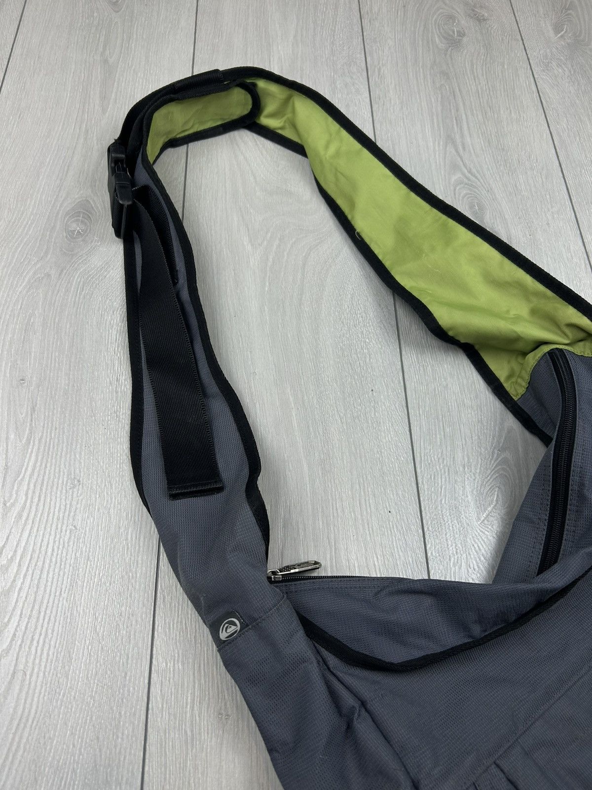 Quiksilver × Vintage Quiksilver Vintage shoulder bag Size ONE SIZE - 3 Thumbnail