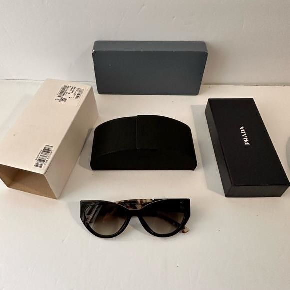 Prada New 💯 Authentic Prada SPR03W Sunglasses Size ONE SIZE - 11 Thumbnail