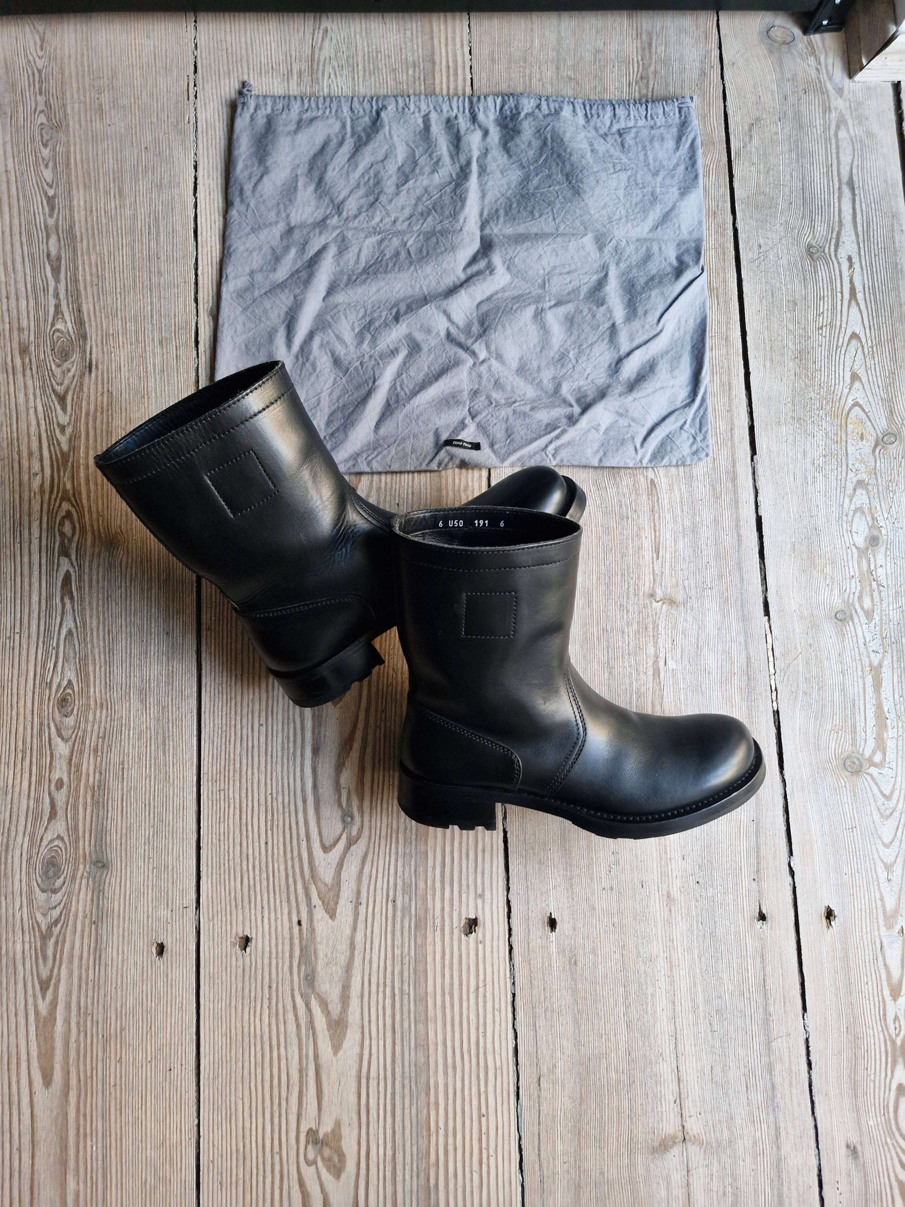 Miu Miu Short, pull-on FW01 "Peco" boots Size US 7 / EU 40 - 4 Thumbnail