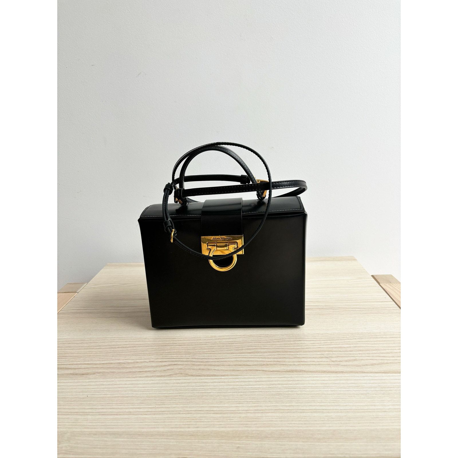 Salvatore Ferragamo Ferragamo Gancini Top Handle Bag Size ONE SIZE - 5 Thumbnail