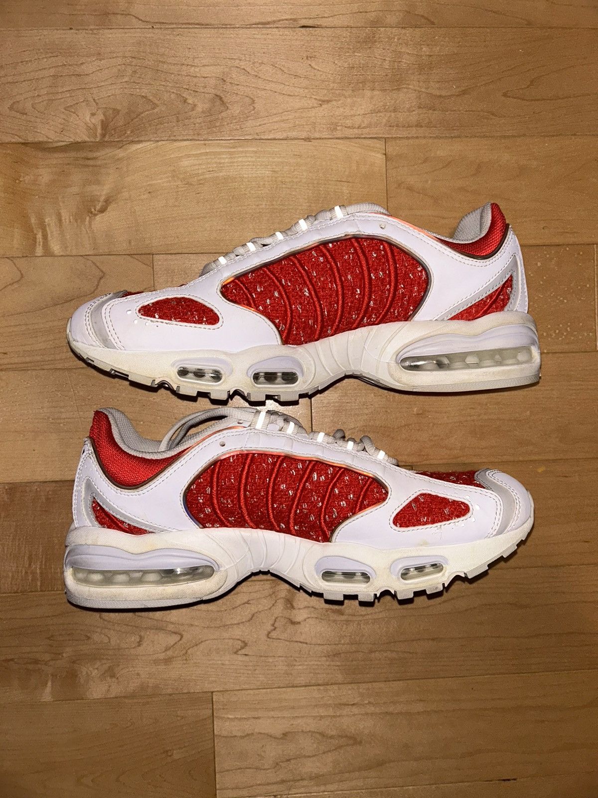 Nike × Supreme Supreme Air Max Red/White Size US 10.5 / EU 43-44 - 3 Thumbnail