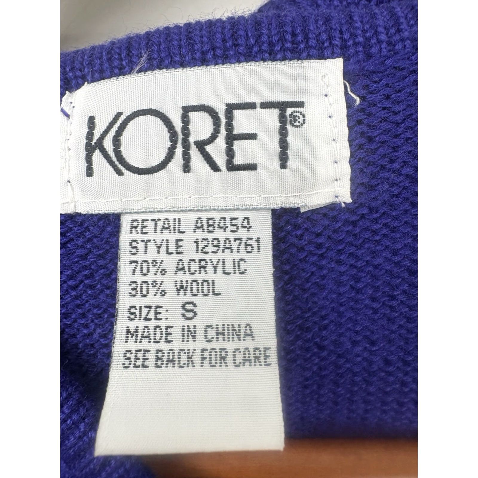 Vintage VINTAGE Koret Women's Sweater Vest Beaded Wool Blend Knitted Sleeveless Size S Purple Size S / US 4 / IT 40 - 8 Thumbnail