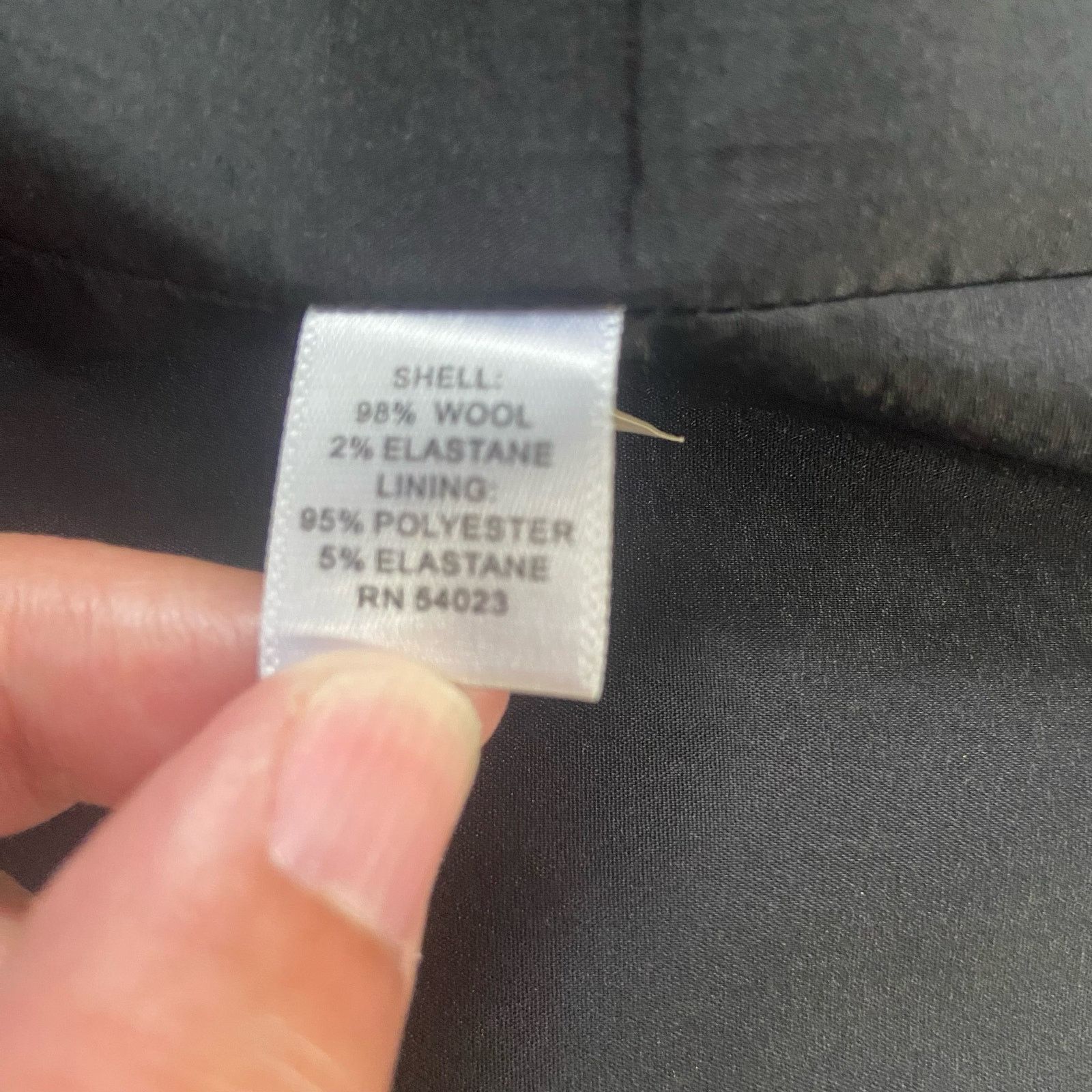 Banana Republic Banana Republic Women's Petite Pencil Skirt Size 0P Black Size 25" / US 0 / IT 36 - 7 Thumbnail