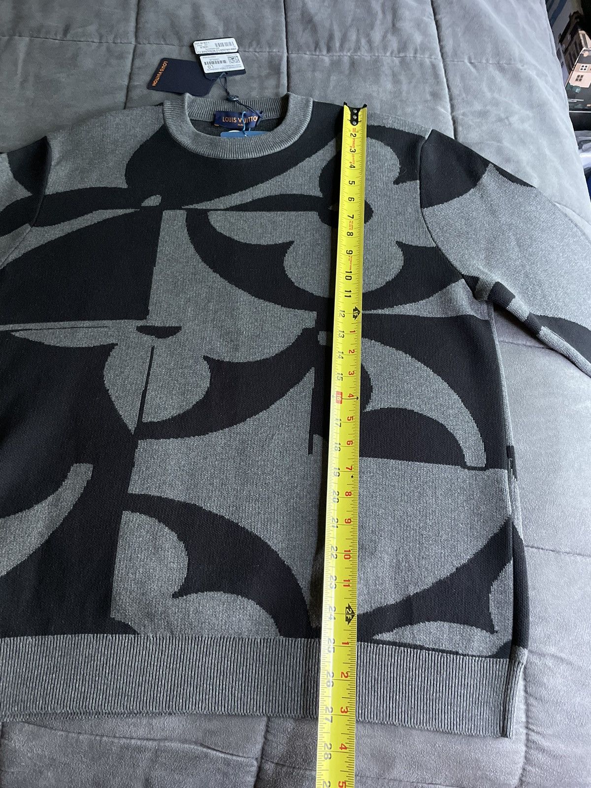 Louis Vuitton Louis Vuitton Monogram Flower Crewneck Size US L / EU 52-54 / 3 - 5 Thumbnail