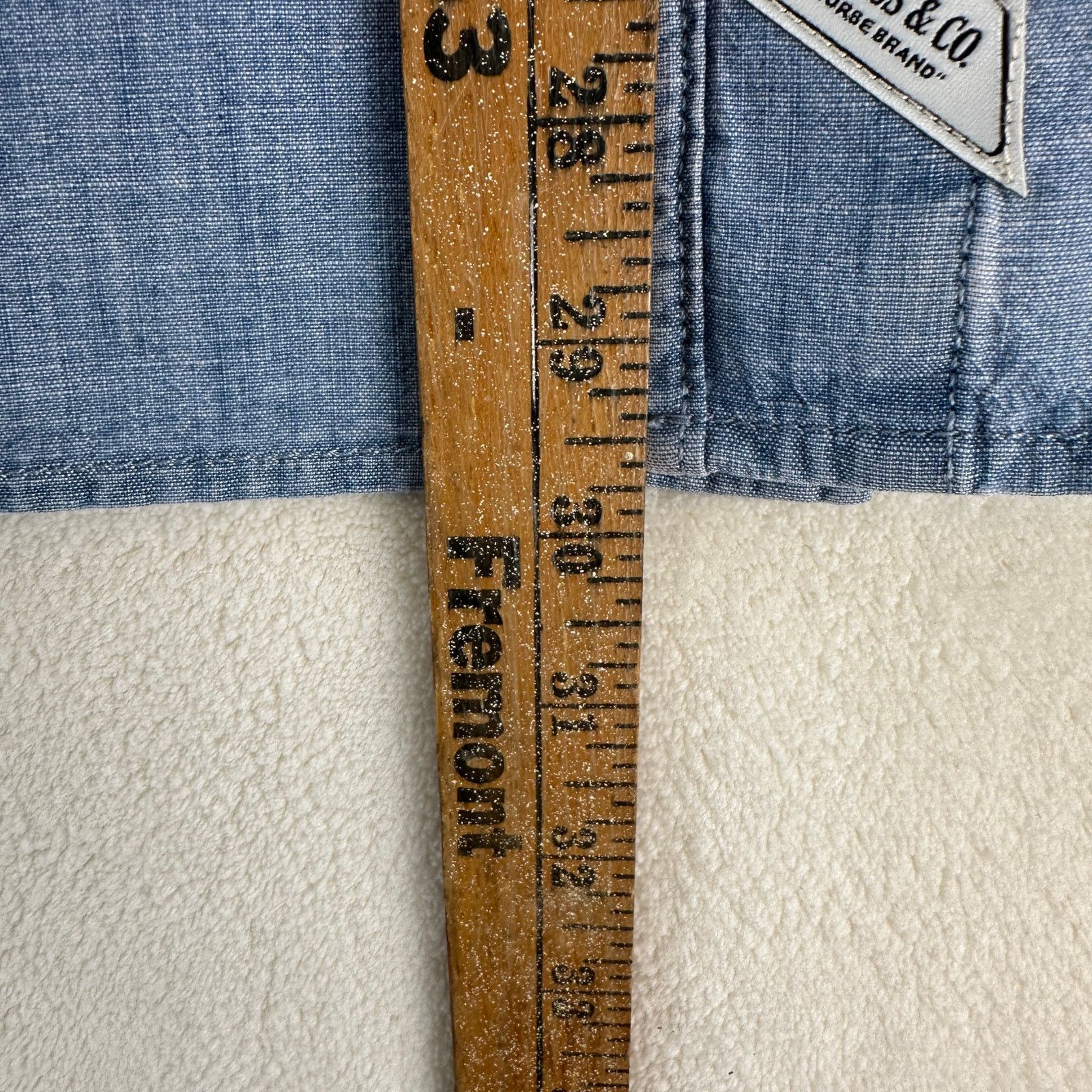 Levi's LEVI'S MEN'S XL LONG SLEEVE AUBURN WORKER SHIRT BLUE Size US XL / EU 56 / 4 - 5 Thumbnail