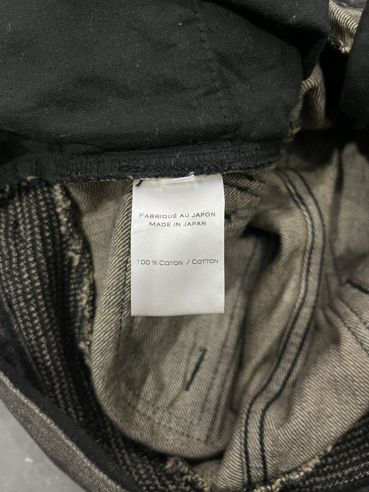 Balmain Balmain black stone wash decarnin Size US 33 - 4 Thumbnail