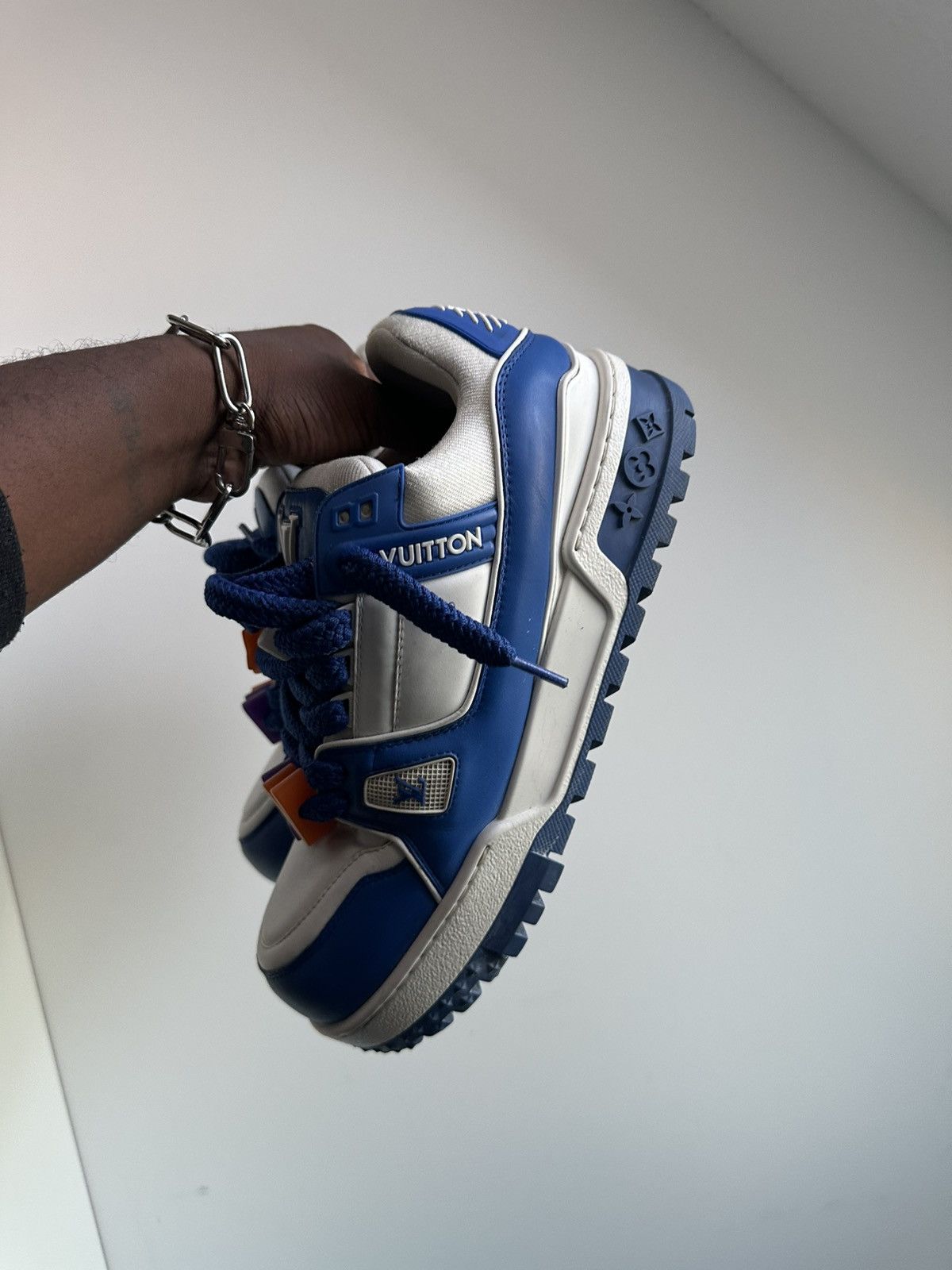 Louis Vuitton Louis vuitton maxi sneaker Size US 10.5 / EU 43-44 - 11 Thumbnail