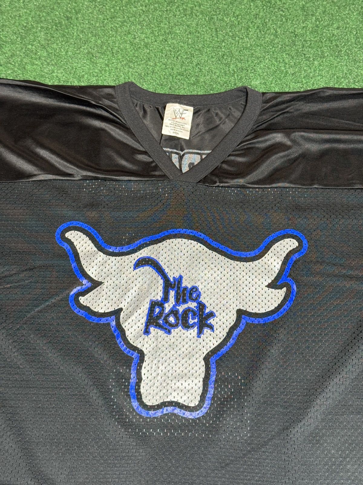 WWF Vintage 90s WWF The Rock RARE WRESTLING Football Jersey Size US XXL / EU 58 / 5 - 2 Thumbnail