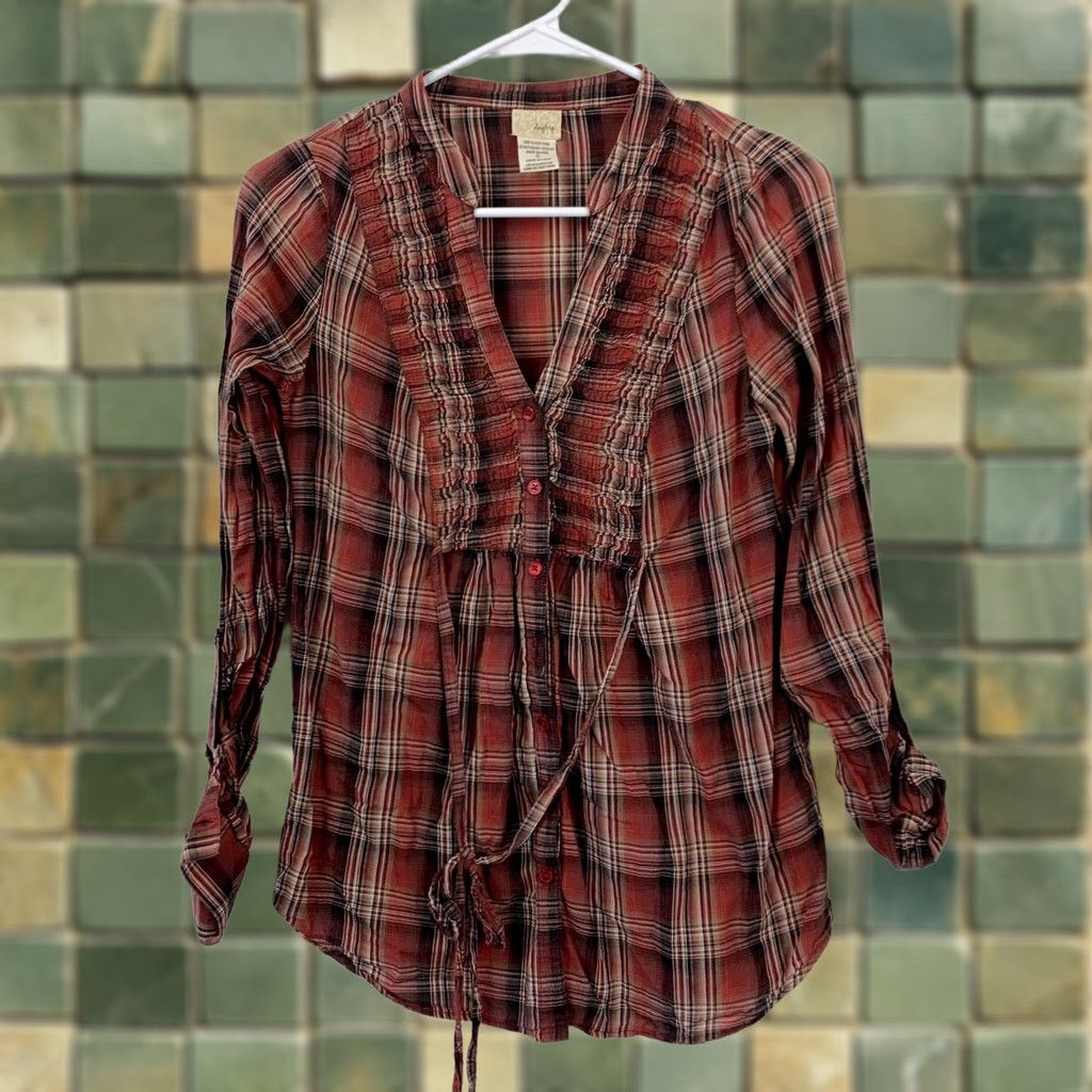 Vintage Daytrip Shirt Women's Small Red V-Neck Roll-Tab Twilight Cabincore Boho Chic Plaid Yardage Y2K Vintage N/A Size S / US 4 / IT 40 - 1 Thumbnail