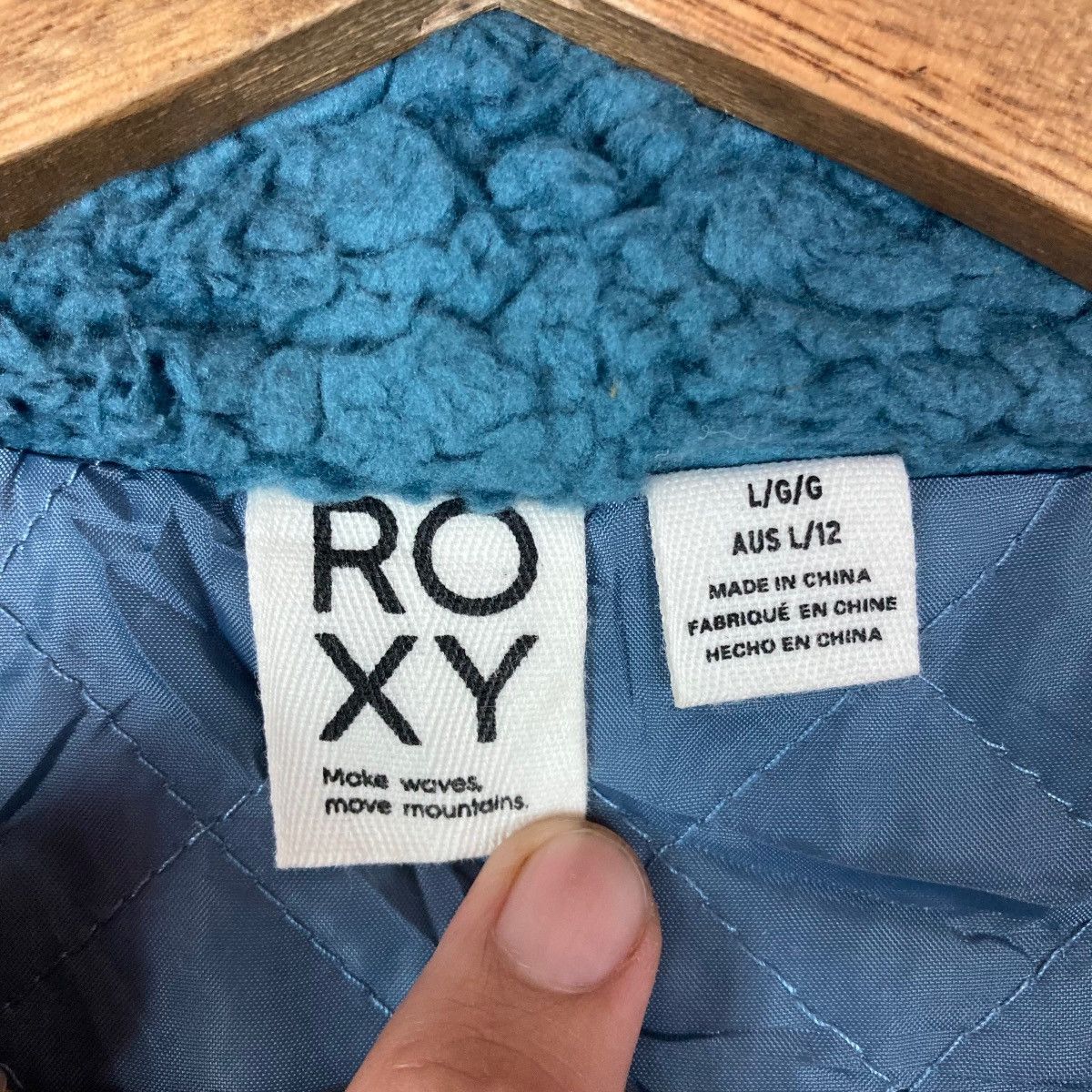 Quiksilver Vintage Roxy Mountain & Wave Snap Button Hidden Zipper Size US L / EU 52-54 / 3 - 7 Thumbnail