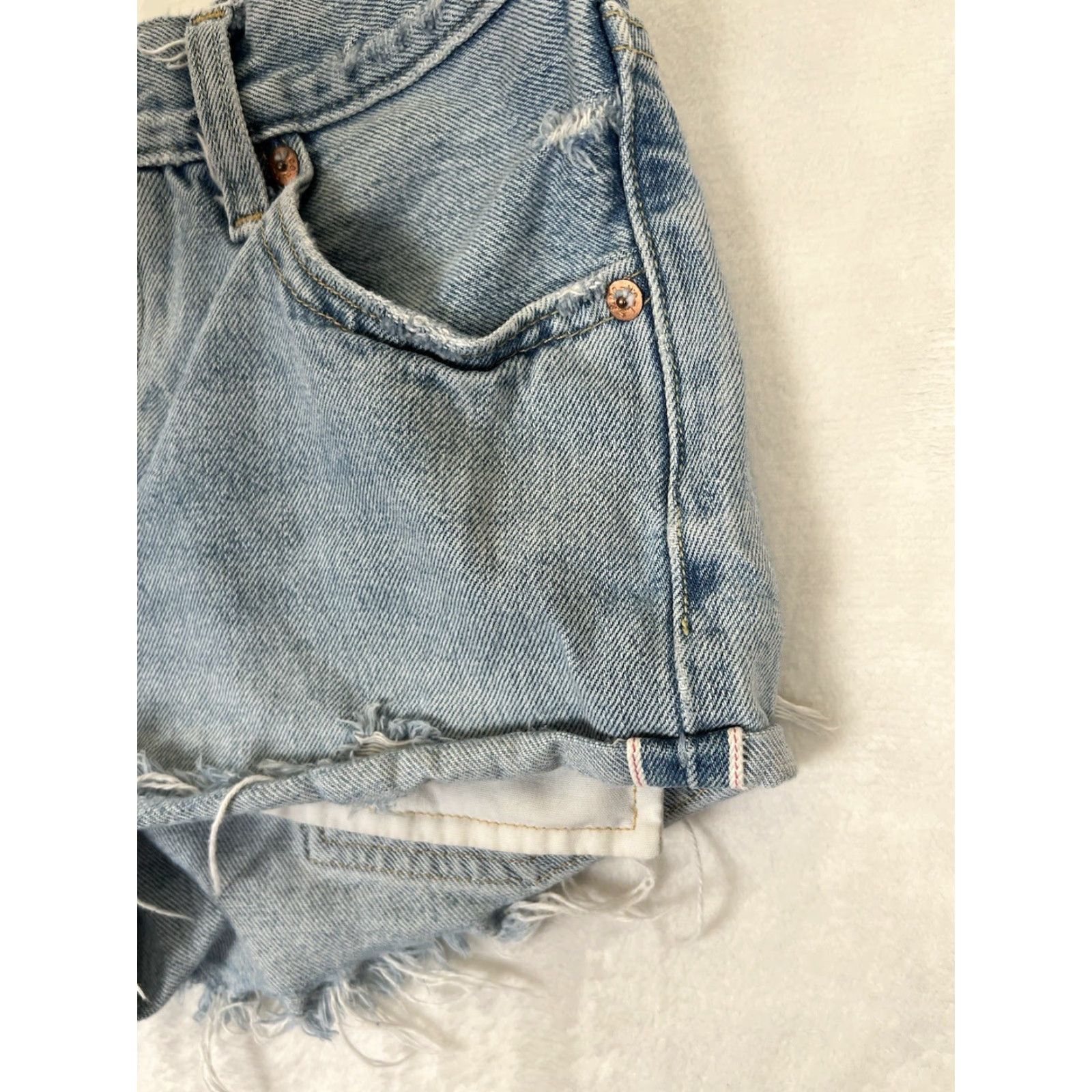 Levi's VINTAGE Levi’s 501 Selvedge Daisy Duke Jean Shorts Women’s Size 25 Distressed Casual Cut-Off Blue 90s Womens Size 42" / US 20 - 2 Thumbnail