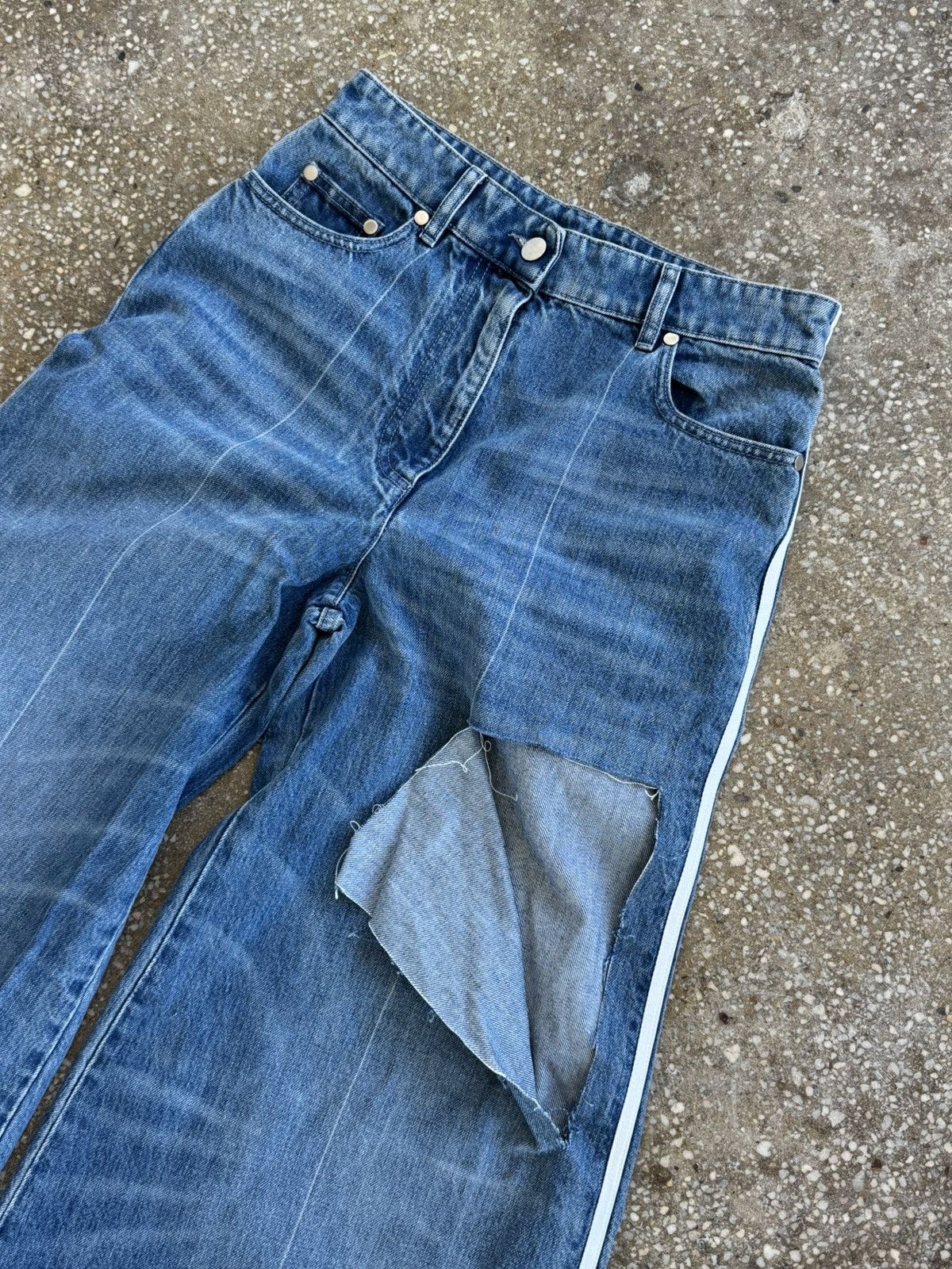 Peter Do PETER DO F/W 22 TATTOO TEAR DENIM FLARED JEANS Size 26" / US 2 / IT 38 - 3 Thumbnail