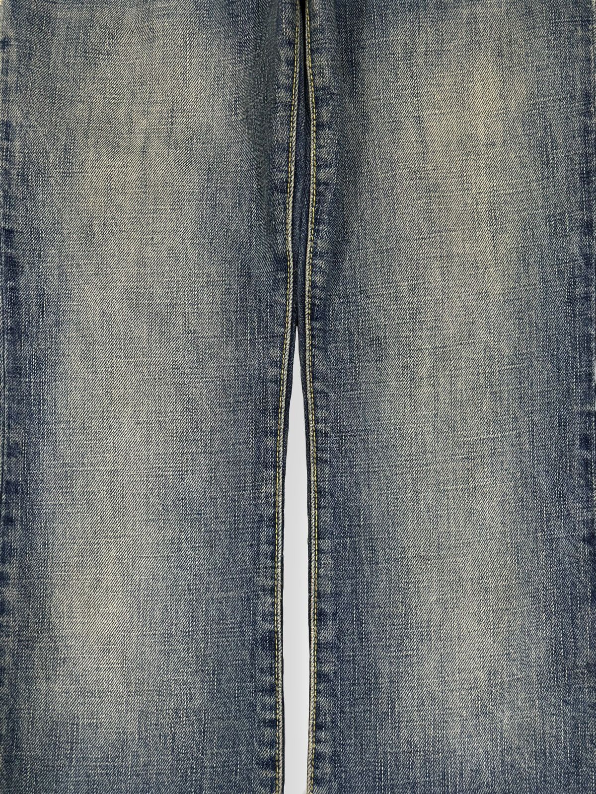 Vintage Vintage Y2K Blue Cult Midrise Flare Leg Mud Wash Jeans Size 28" / US 6 / IT 42 - 5 Thumbnail