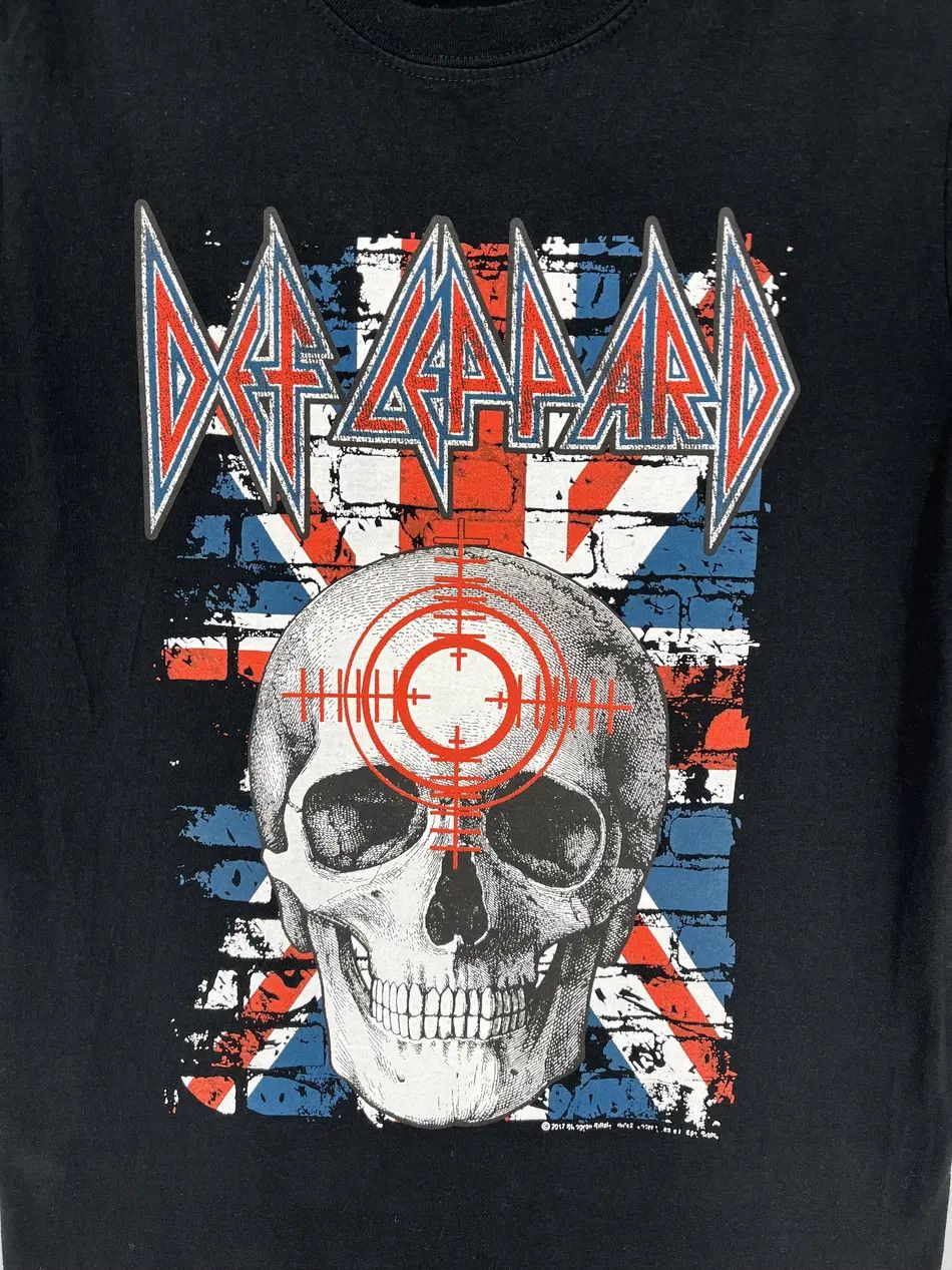 Band Tees × Vintage Vintage Y2K Def Leppard Pryromania Band Tee Size M Size US M / EU 48-50 / 2 - 6 Thumbnail