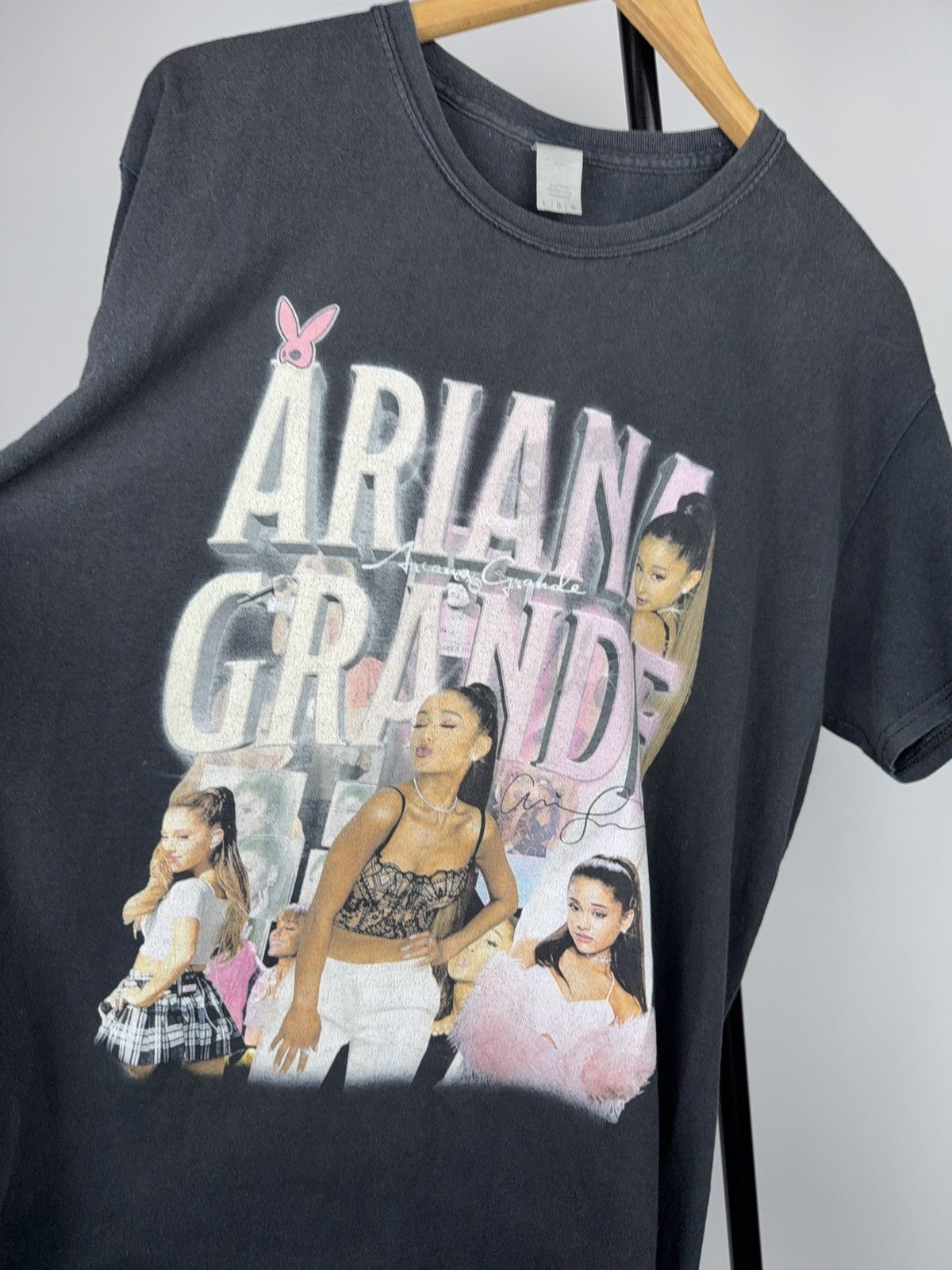 Band Tees Ariana Grande 2016 Dangerous Woman Tour T-Shirt Black Size US L / EU 52-54 / 3 - 5 Thumbnail