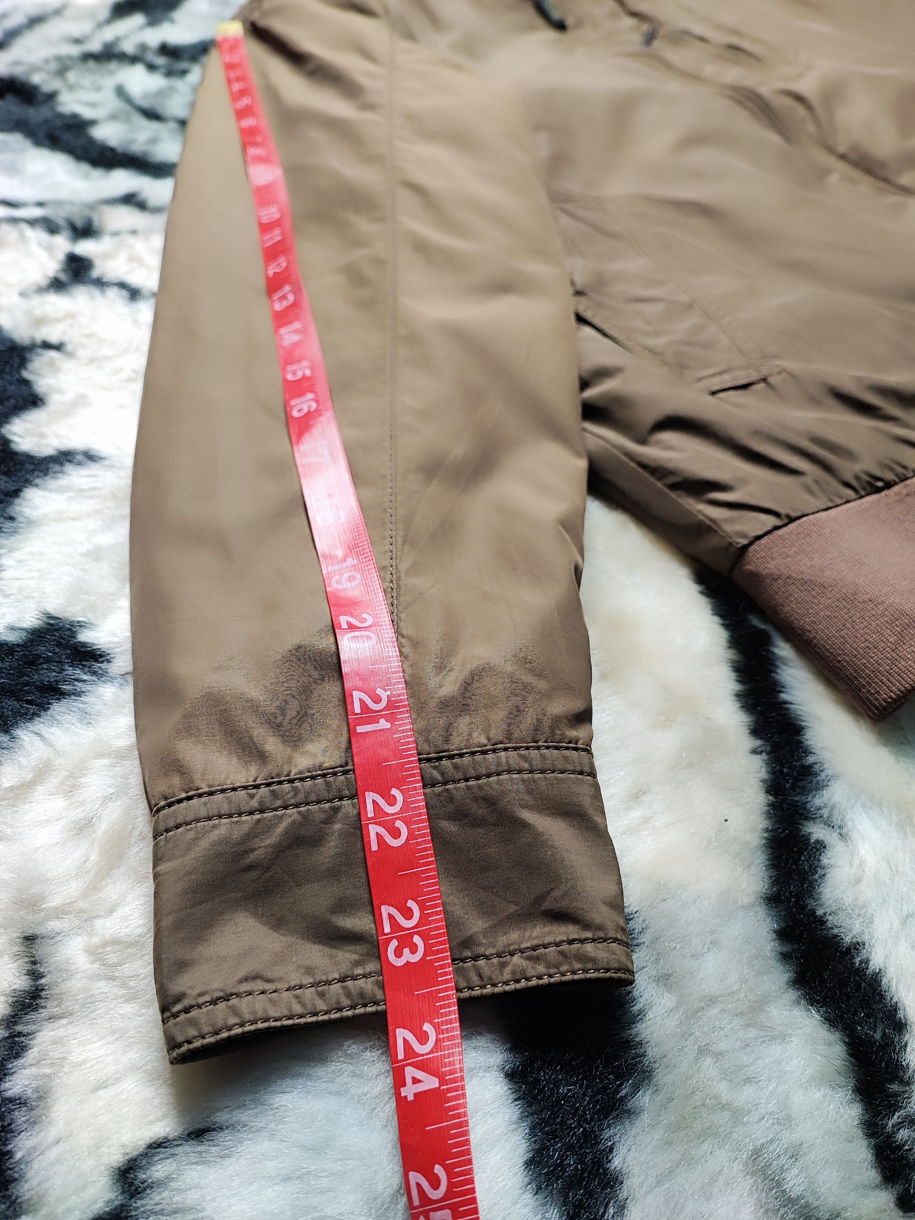 Givenchy Givenchy Bombers Light Jacket Travis Scoot Colour Size US L / EU 52-54 / 3 - 24 Thumbnail