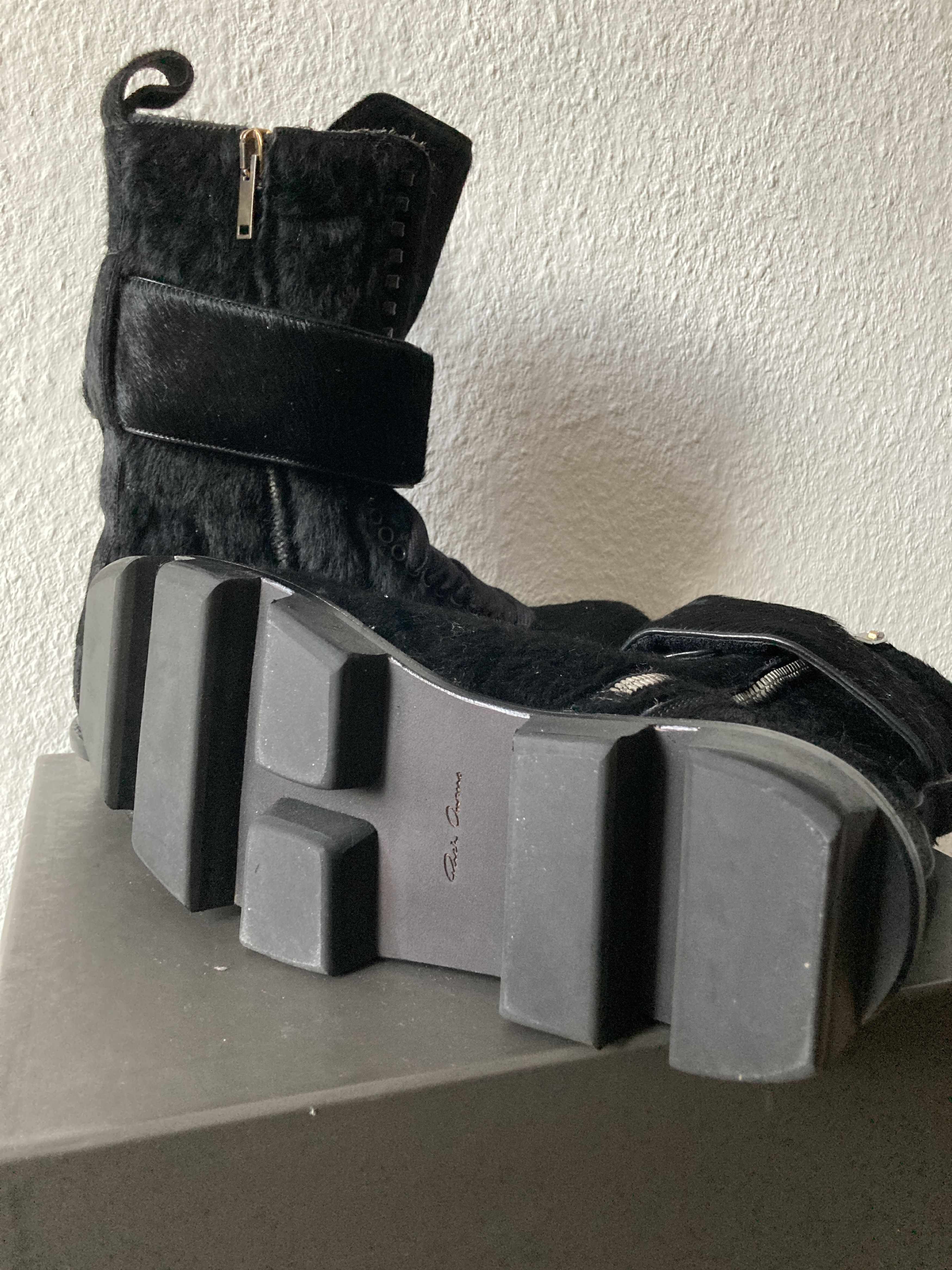 Rick Owens F/W 13 "PLINTH" Runway Pony Hair Hiker Megatooth Boots IT45 Size US 12 / EU 45 - 11 Thumbnail