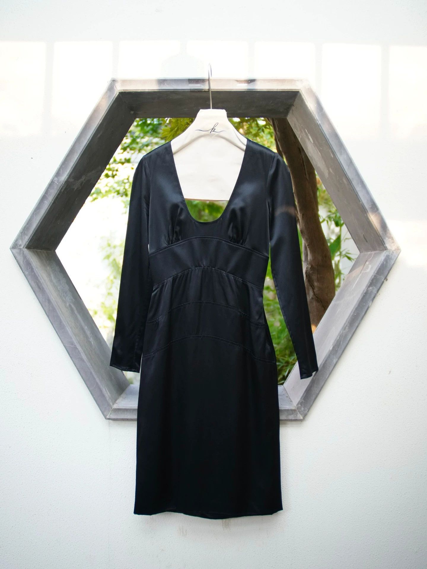 Versace Versace Vintage Silk Satin Backless Cross-Tie Dress (40/S, Black) Size S / US 4 / IT 40 - 3 Thumbnail