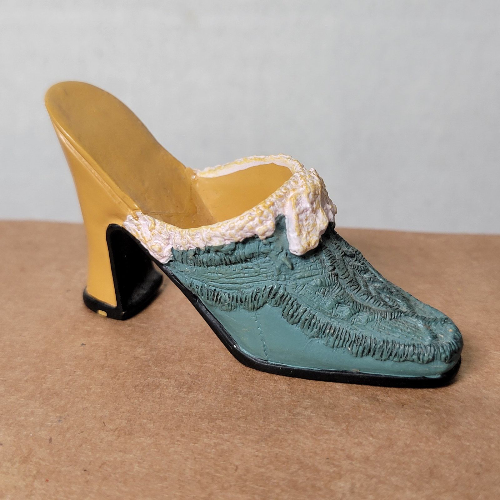 Other Set of 4 Victorian Resin Heels Shoes & Boot w/ Matching Bag Size ONE SIZE - 2 Thumbnail