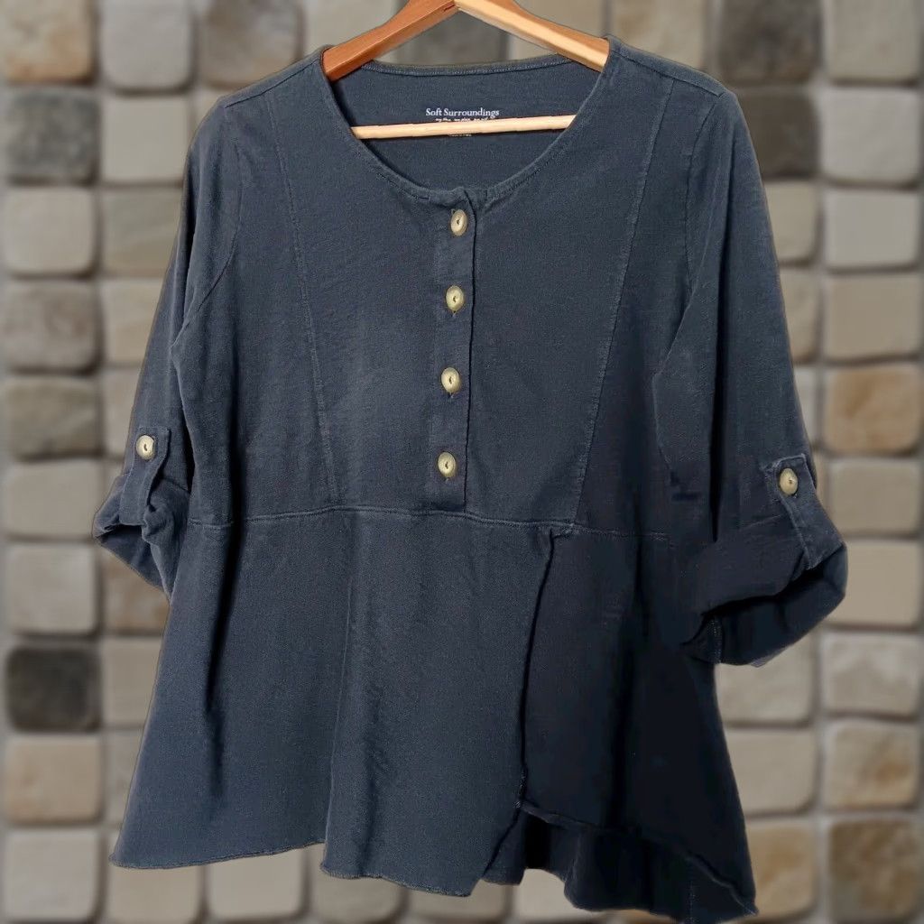 Soft Surroundings SOFT SURROUNDINGS Knit Henley Shirt Medium Dark Gray Roll Tab Sleeve Lagenlook Womens Size M / US 6-8 / IT 42-44 - 1 Thumbnail