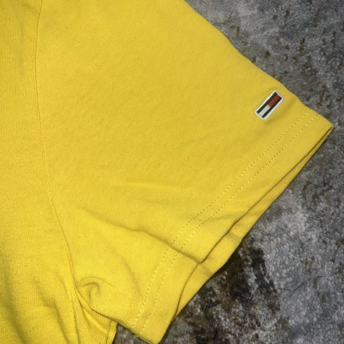 Tommy Jeans NEW Tommy Hilfiger Tommy Jeans Big Logo Tee T shirt Yellow Size US L / EU 52-54 / 3 - 5 Thumbnail