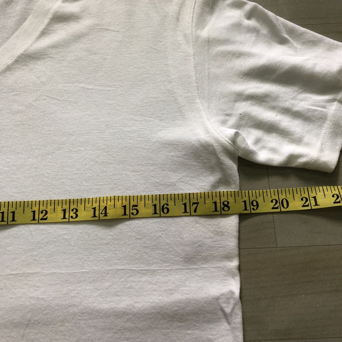 Salvatore Ferragamo × Vintage Vintage Salvatore Ferragomo V Neck Plain Tee Size US S / EU 44-46 / 1 - 6 Thumbnail